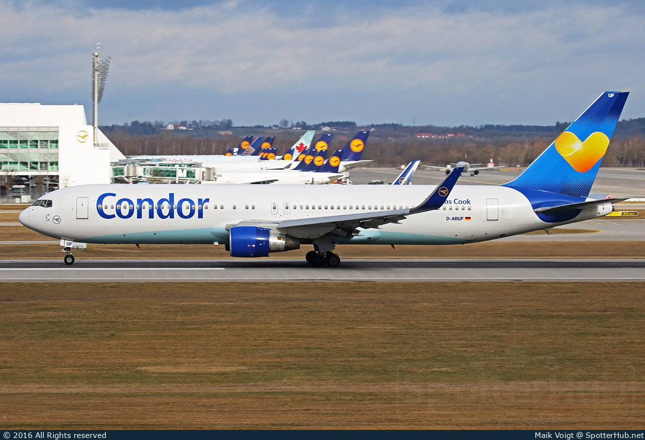 Photo of D-ABUF - Boeing 767-330(ER) operated by Condor