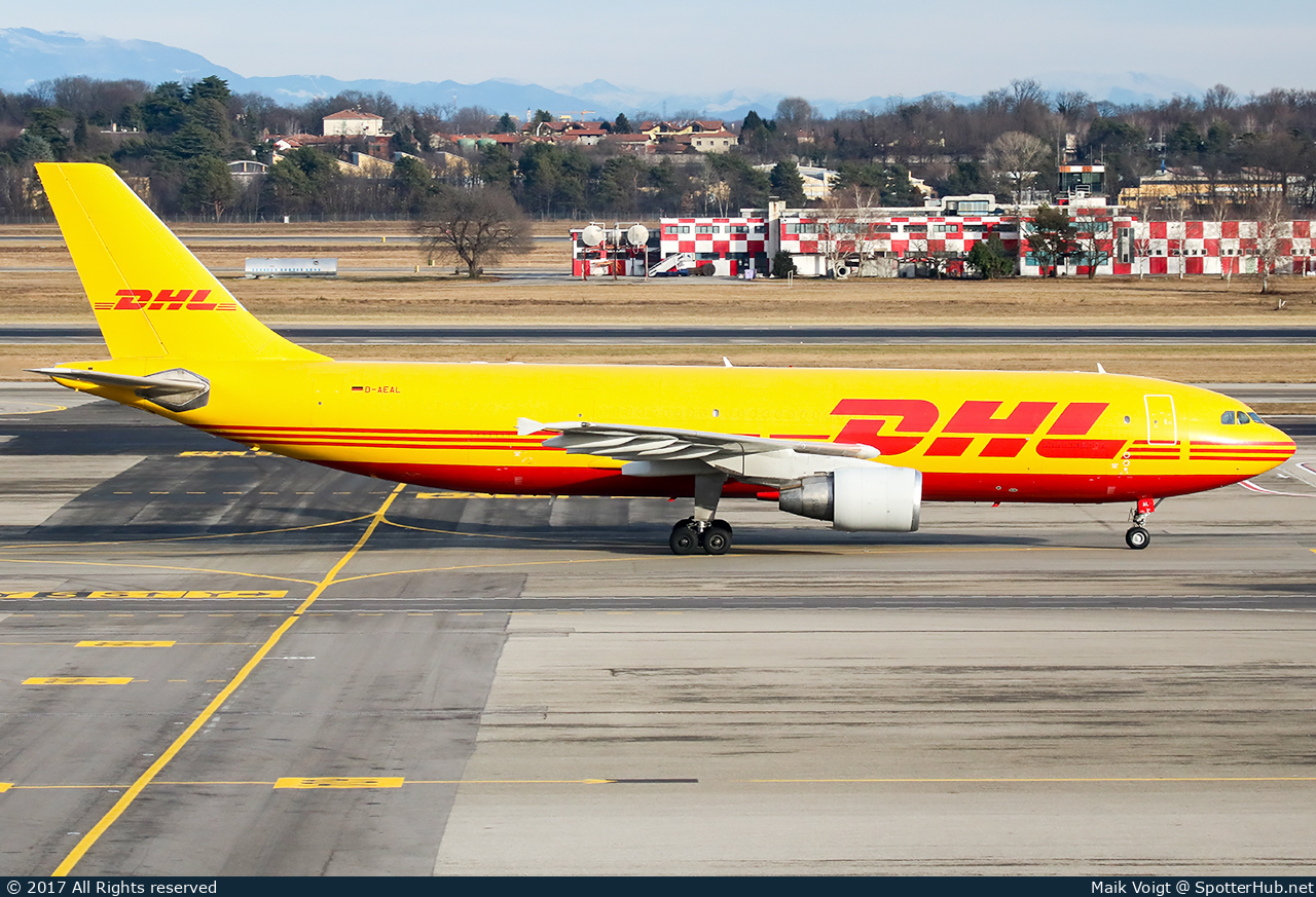 Photo of D-AEAL - Airbus A300B4-622R(F) operated by European Air Transport