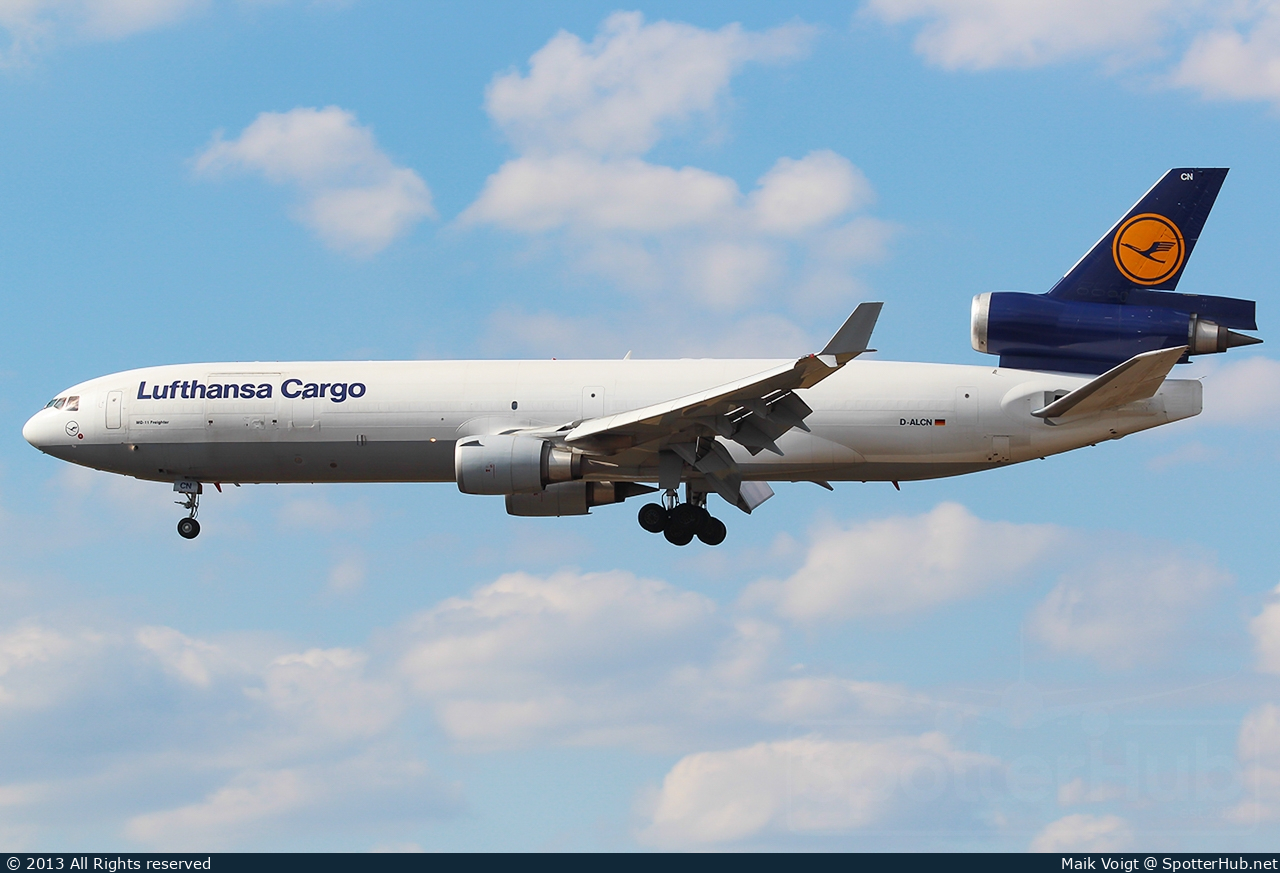Photo of D-ALCN - McDonnell Douglas MD-11(F) operated by Lufthansa Cargo