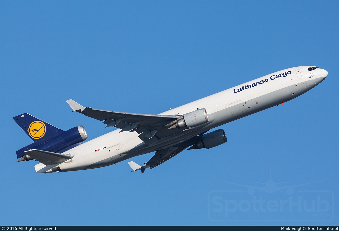 Photo of D-ALCN - McDonnell Douglas MD-11(F) operated by Lufthansa Cargo