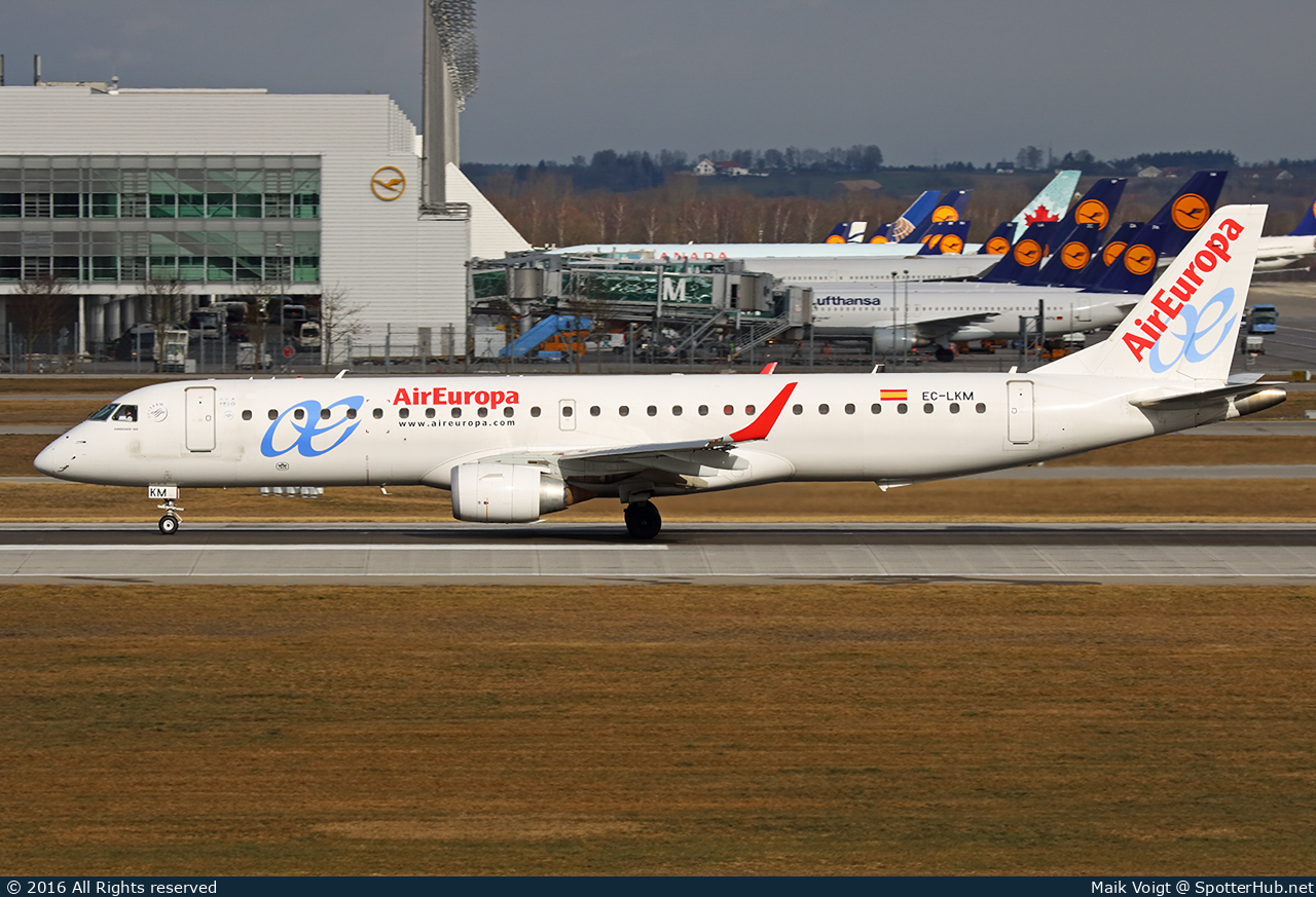 Photo of EC-LKM - Embraer ERJ-195LR operated by Air Europa