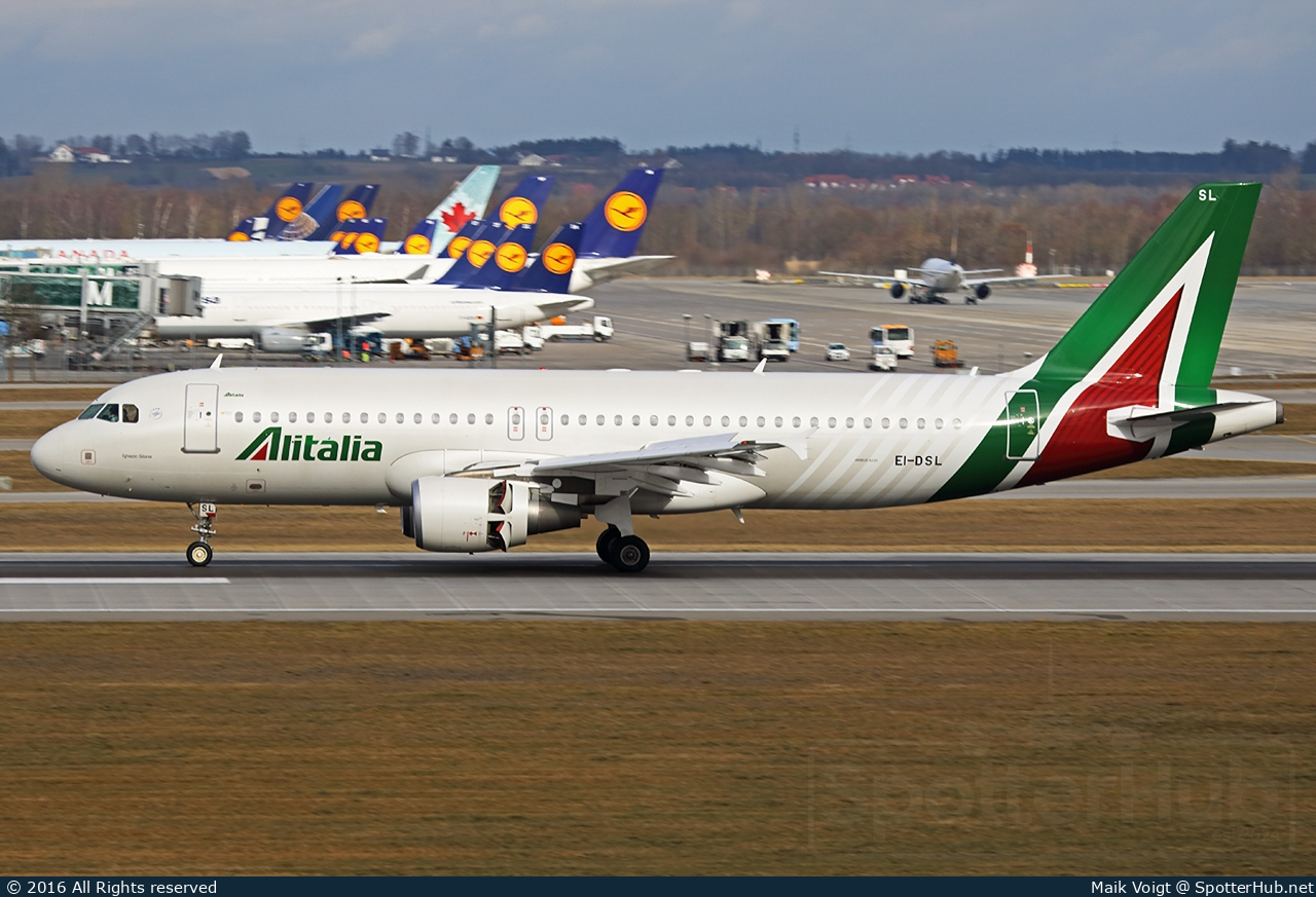 Photo of EI-DSL - Airbus A320-216 operated by Alitalia