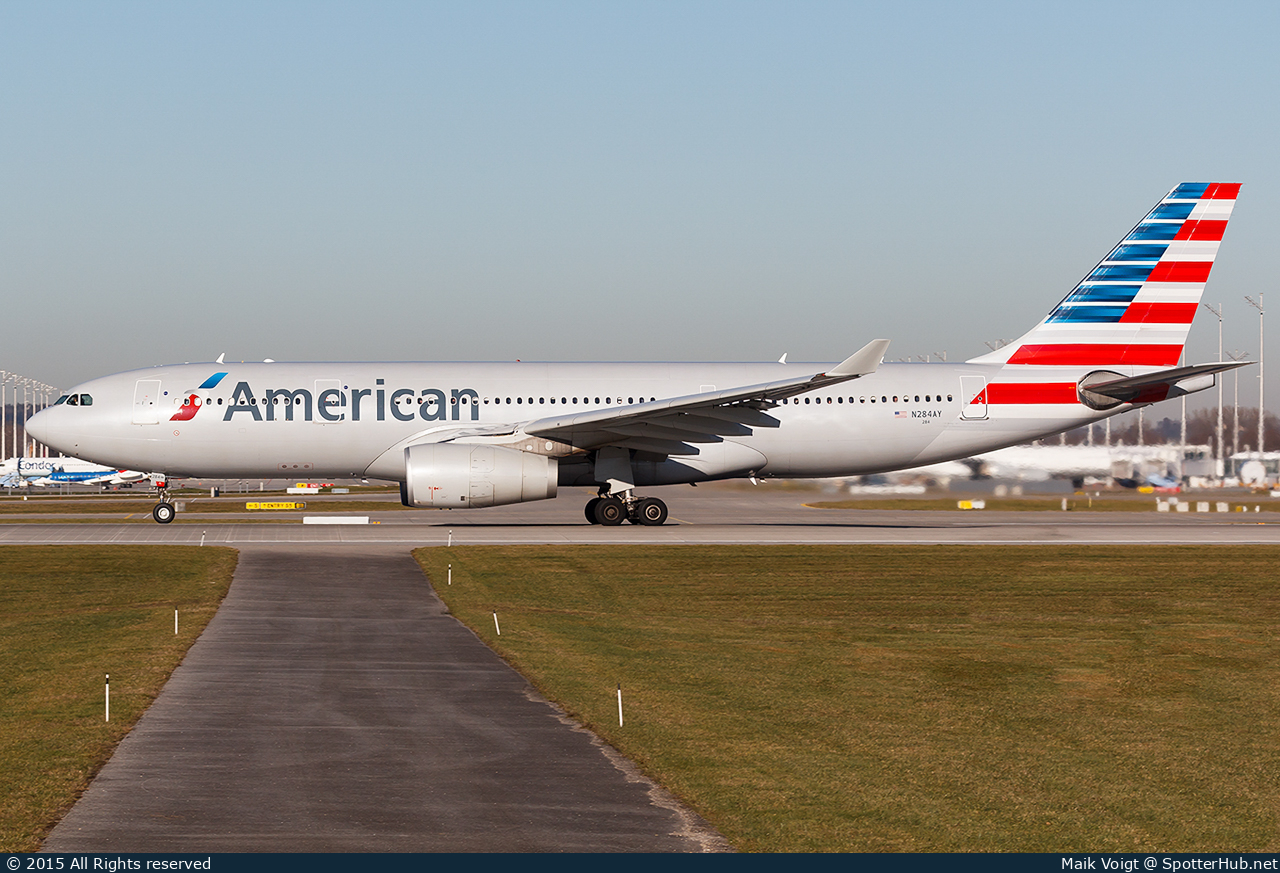 Photo of N284AY - Airbus A330-243 operated by American Airlines