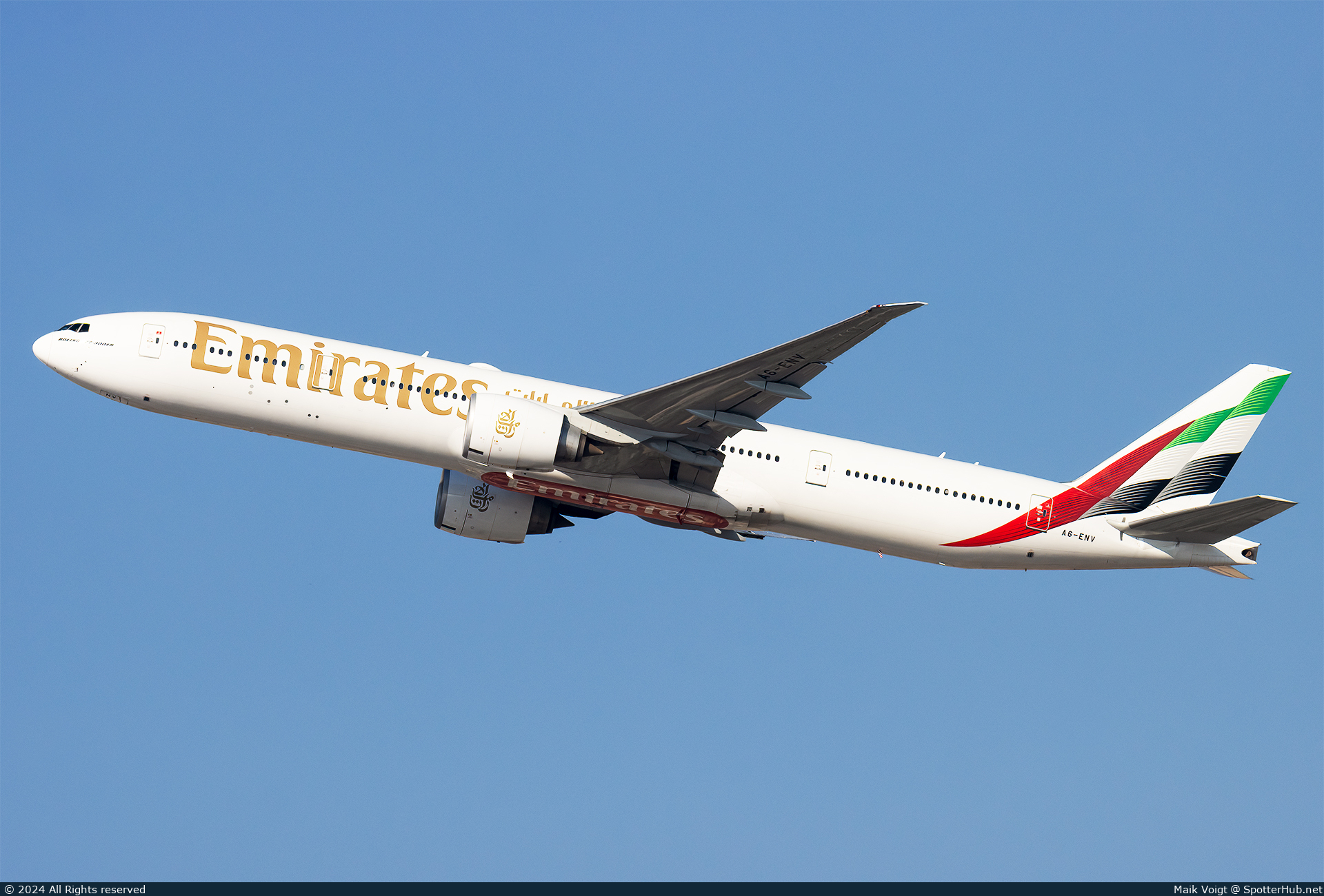 Photo of A6-ENV - Boeing 777-31H(ER) operated by Emirates