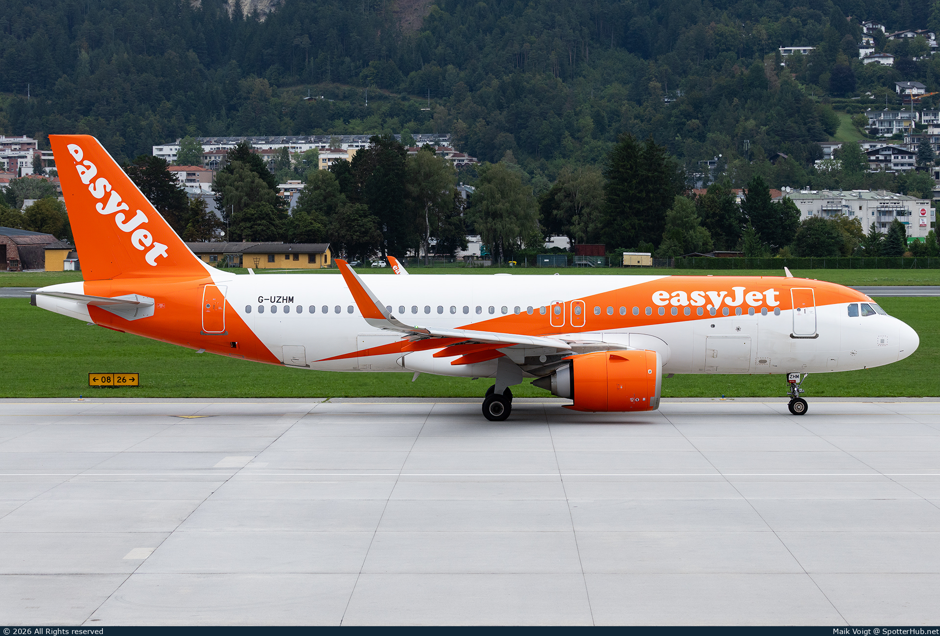 Photo of G-UZHM - Airbus A320-251N operated by easyJet