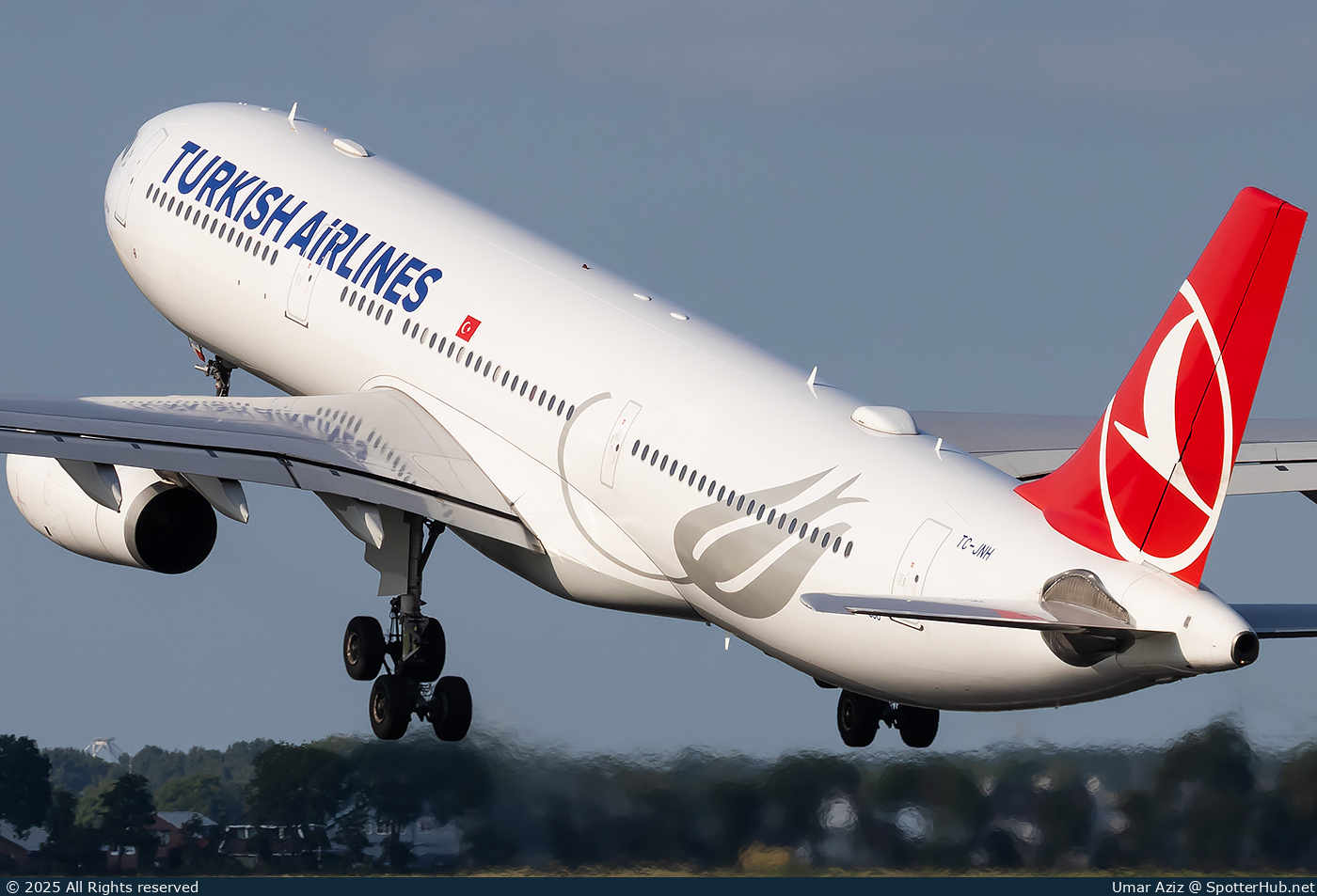 Photo of TC-JNH - Airbus A330-343 operated by Turkish Airlines