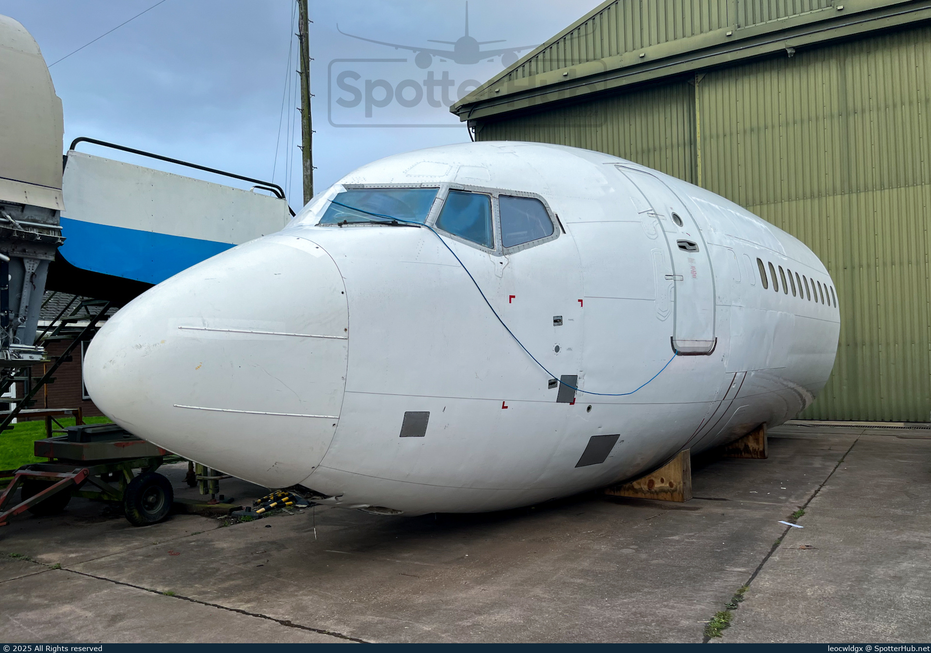 Photo of N858WL - Boeing 737-406