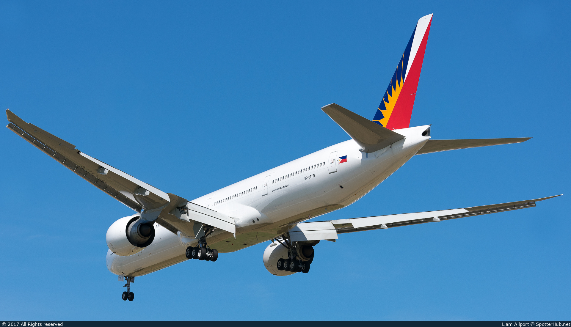 Photo of RP-C7778 - Boeing 777-3F6(ER) operated by Philippine Airlines