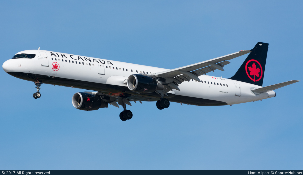 Photo of C-GIUE - Airbus A321-211 operated by Air Canada