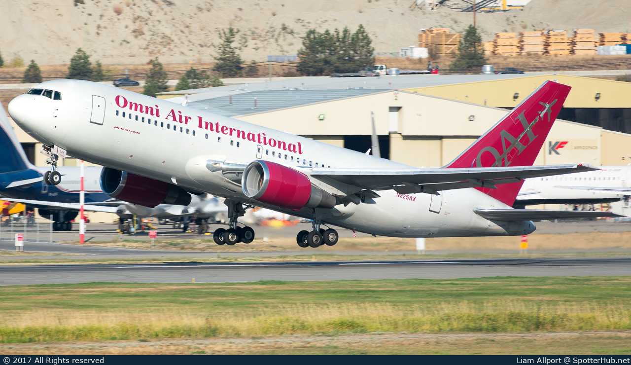 Photo of N225AX - Boeing 767-224(ER) operated by Omni Air International