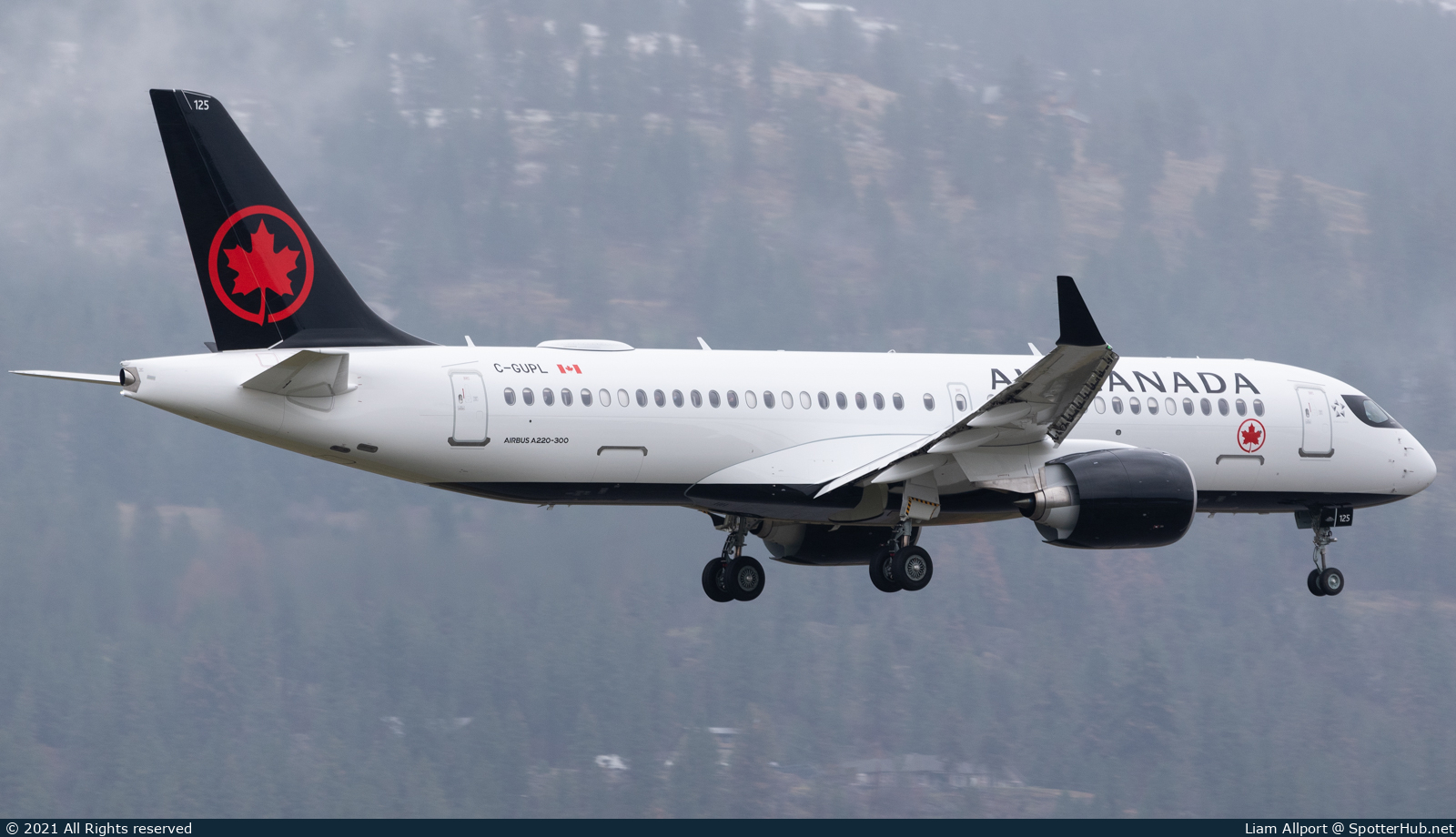 Photo of C-GUPL - Airbus A220-300 operated by Air Canada