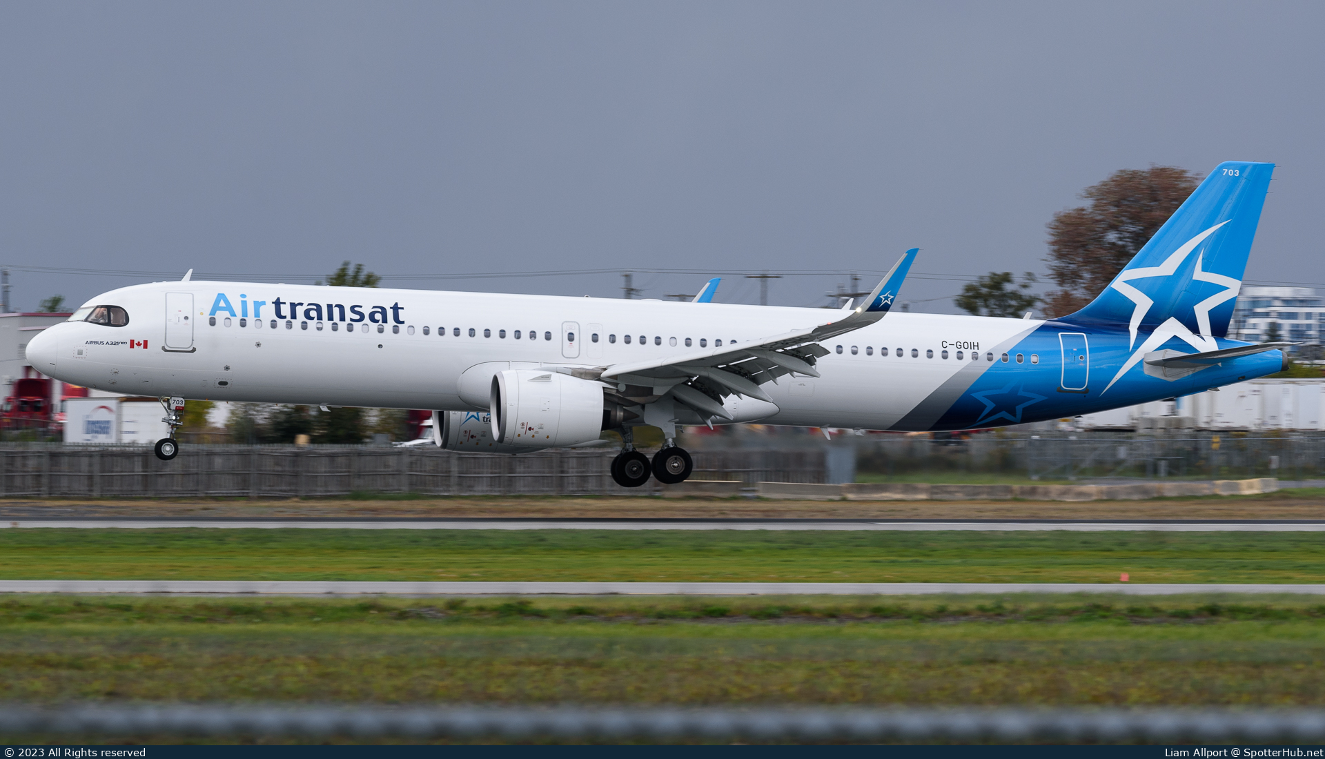 Photo of C-GOIH - Airbus A321-271NX operated by Air Transat