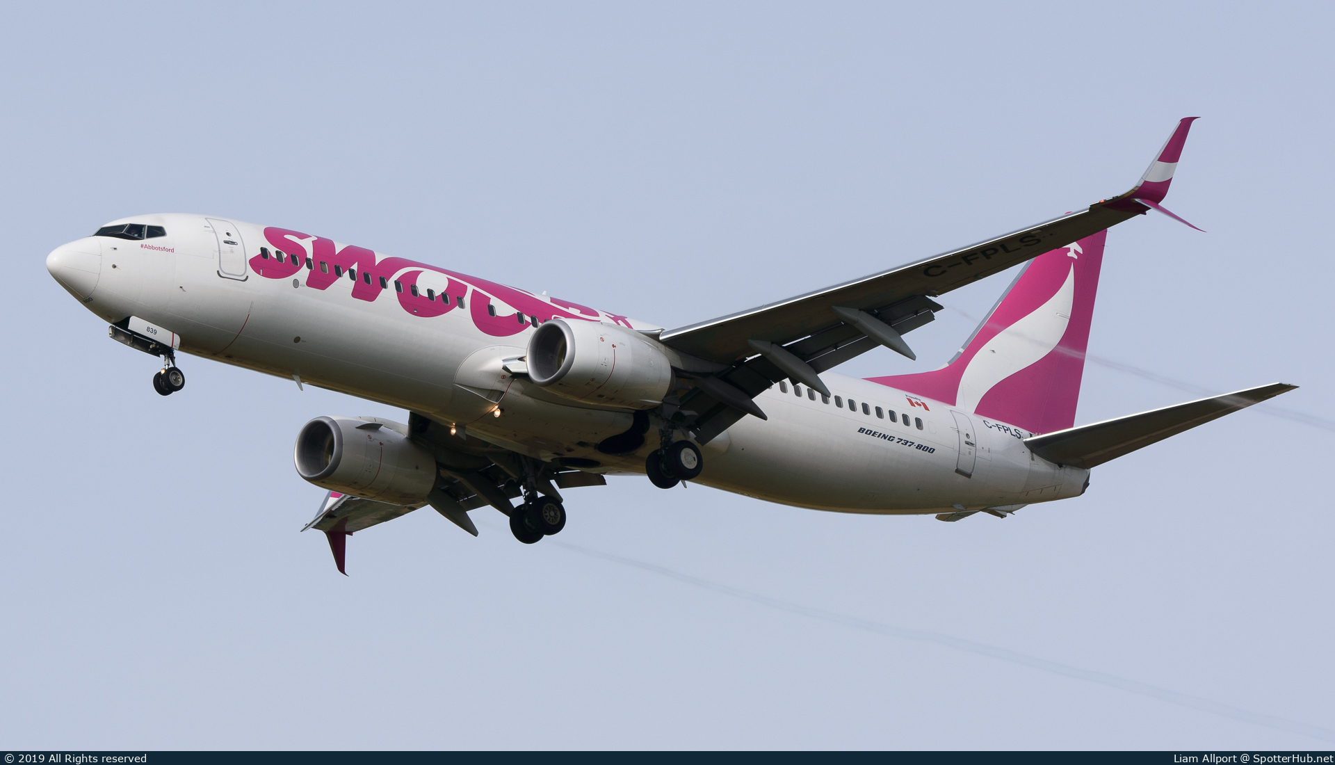 Photo of C-FPLS - Boeing 737-8CT operated by Swoop