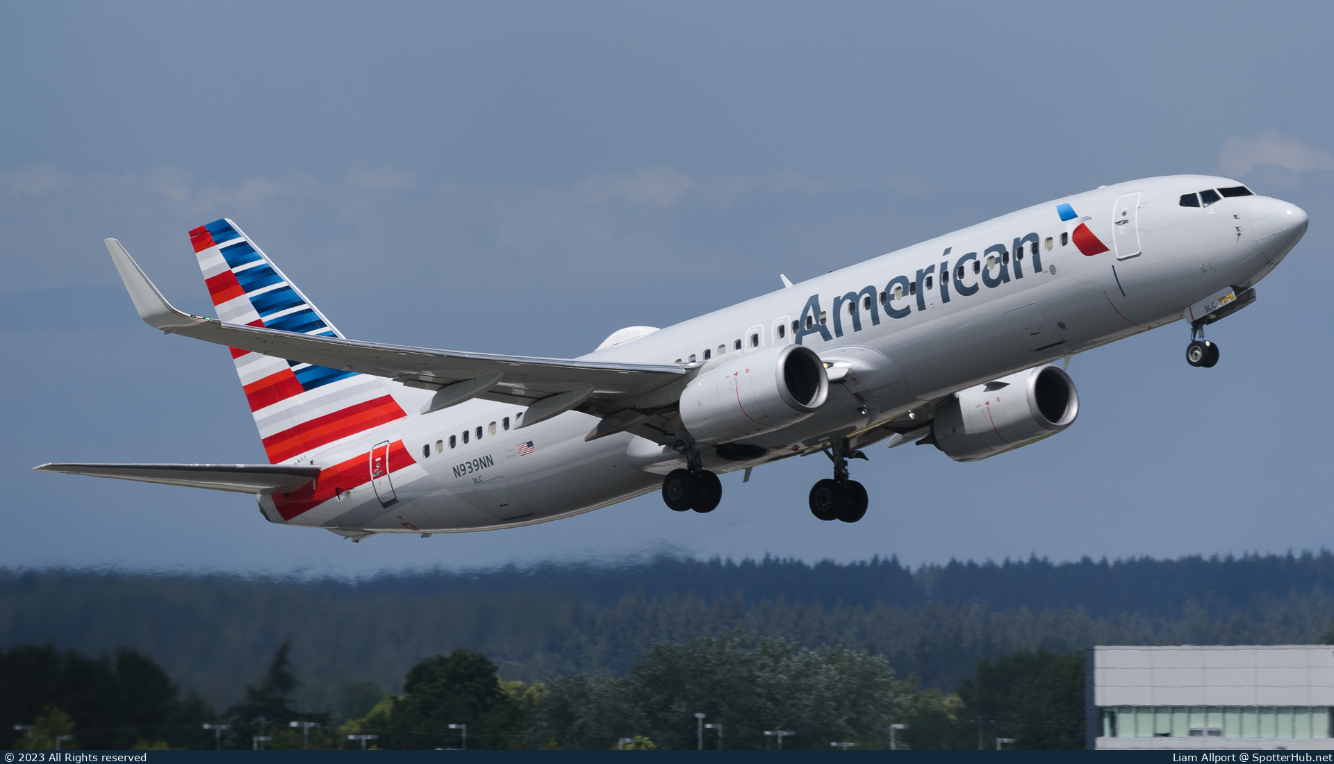 Photo of N939NN - Boeing 737-823 operated by American Airlines
