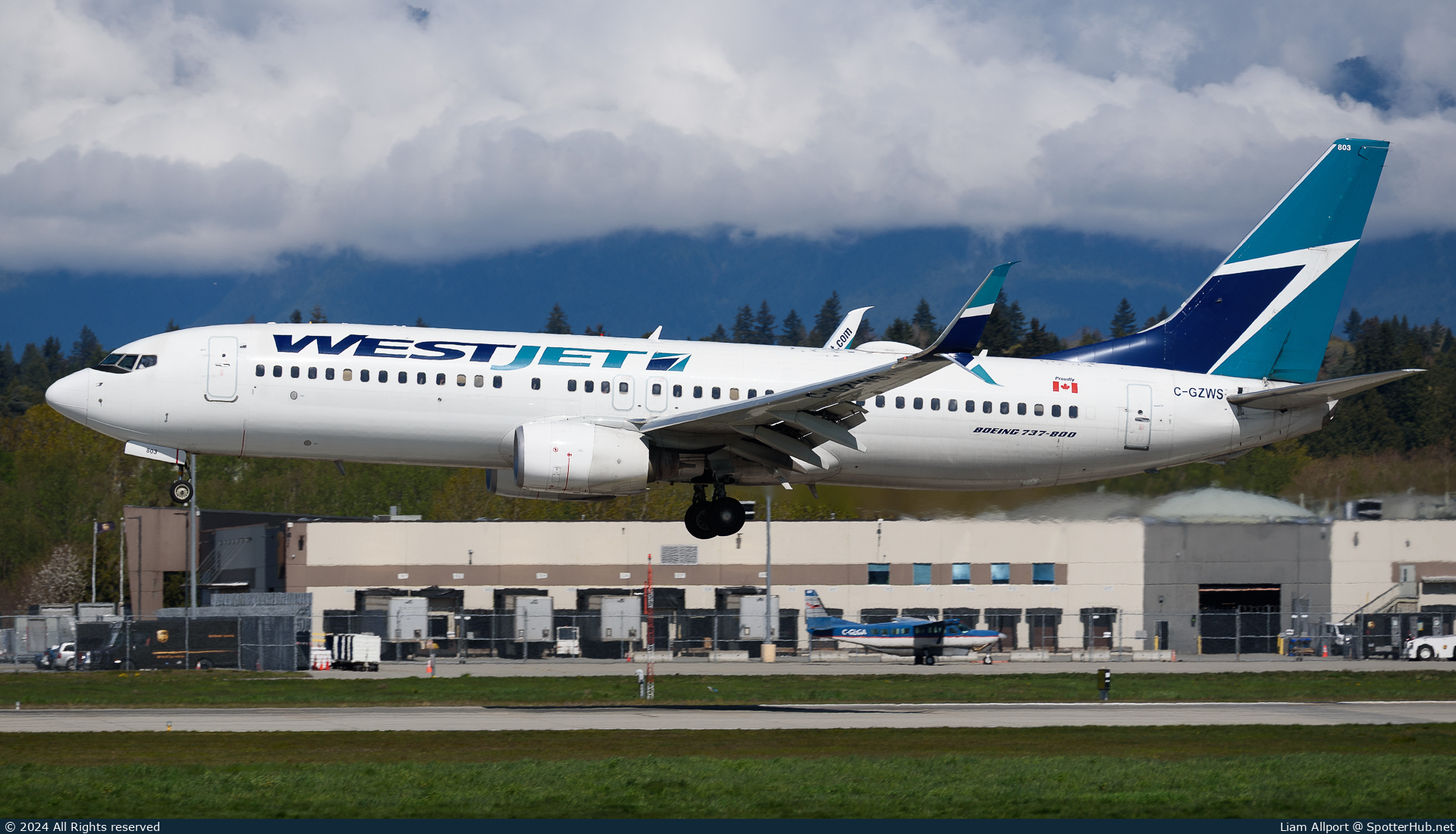 Photo of C-GZWS - Boeing 737-8CT operated by WestJet Airlines