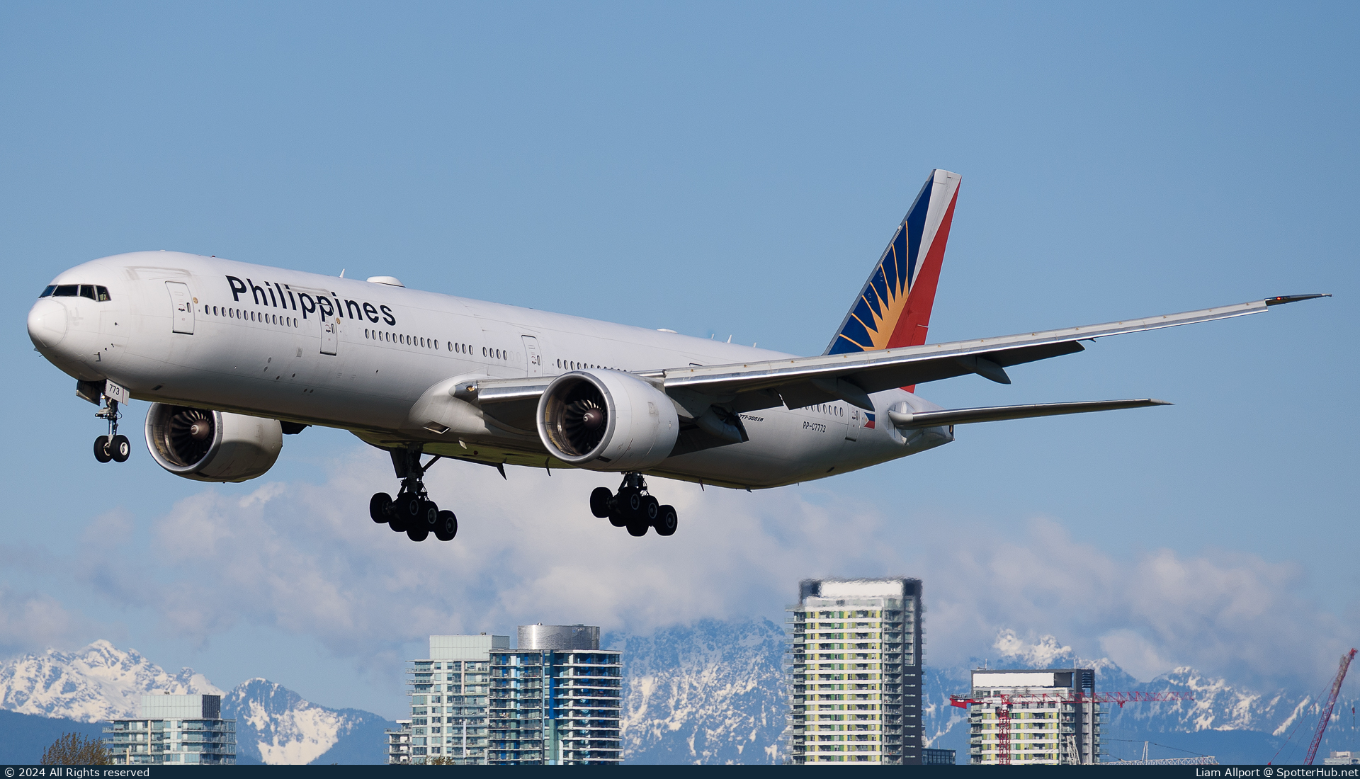 Photo of RP-C7773 - Boeing 777-3F6(ER) operated by Philippine Airlines