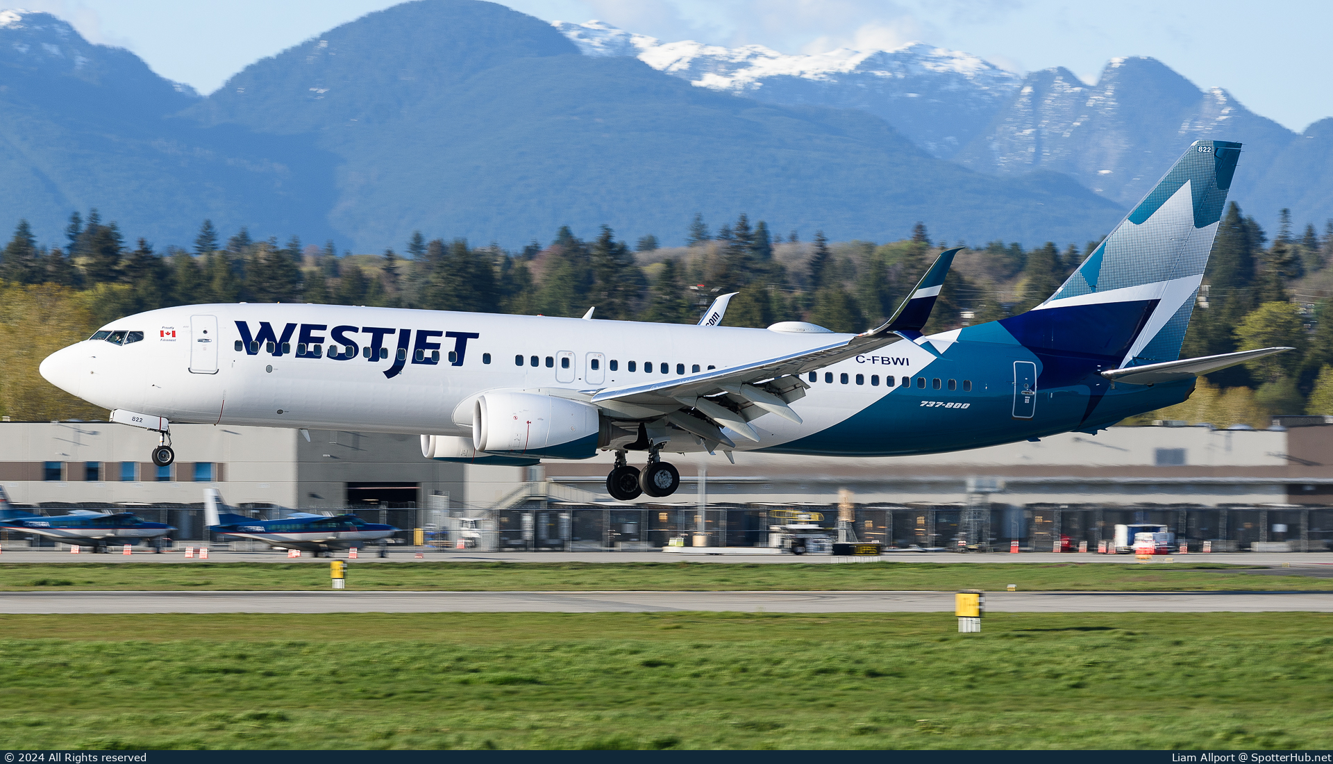 Photo of C-FBWI - Boeing 737-8CT operated by WestJet Airlines