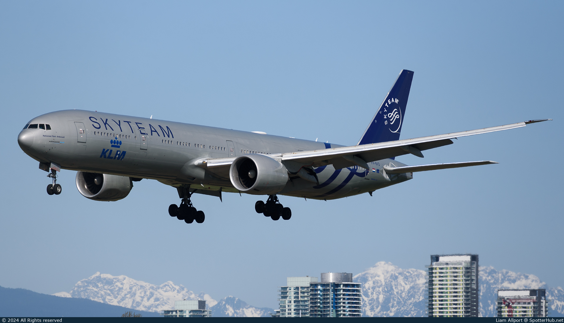 Photo of PH-BVD - Boeing 777-306(ER) operated by KLM Royal Dutch Airlines