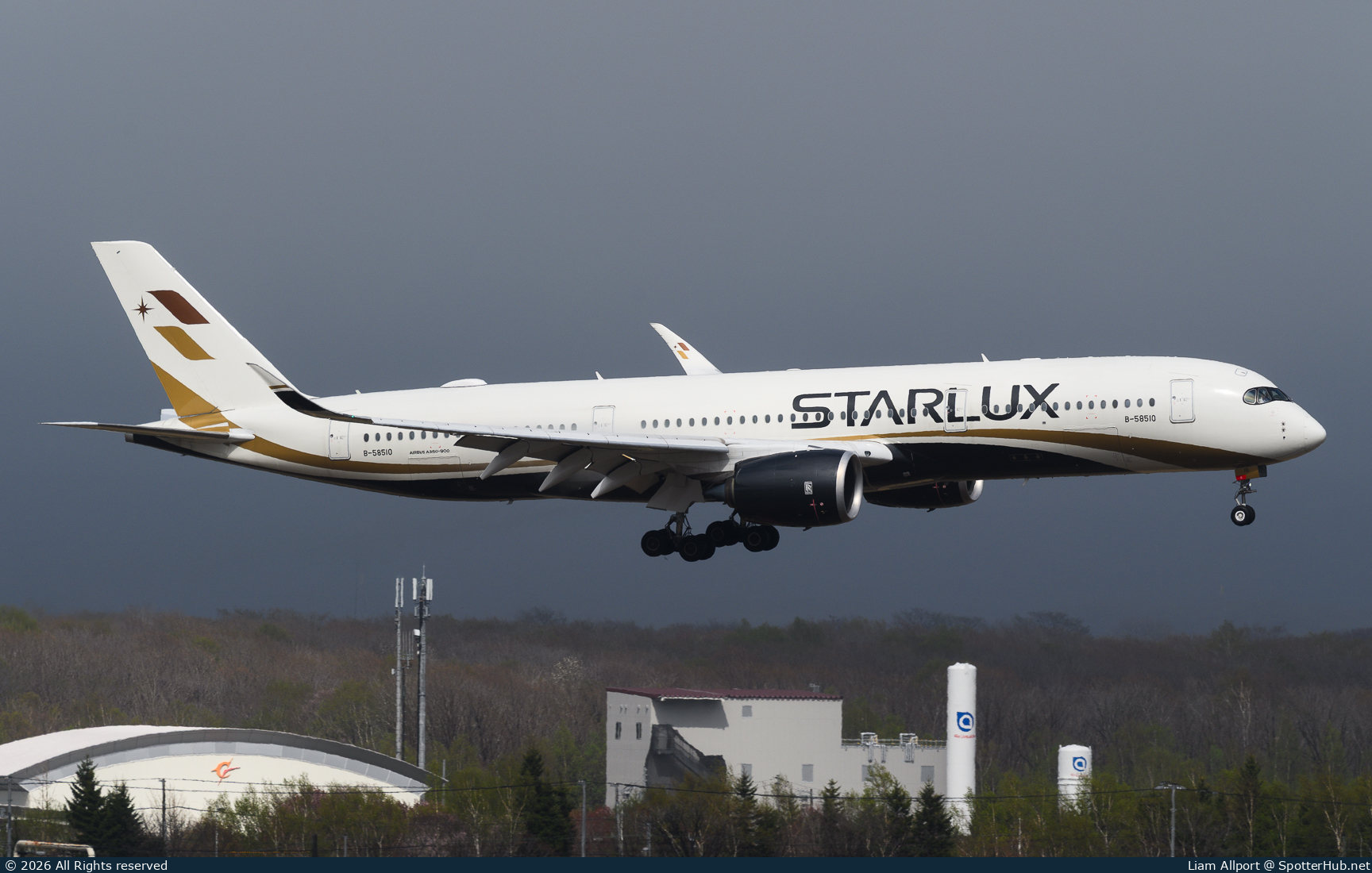Photo of B-58510 - Airbus A350-941 at New Chitose