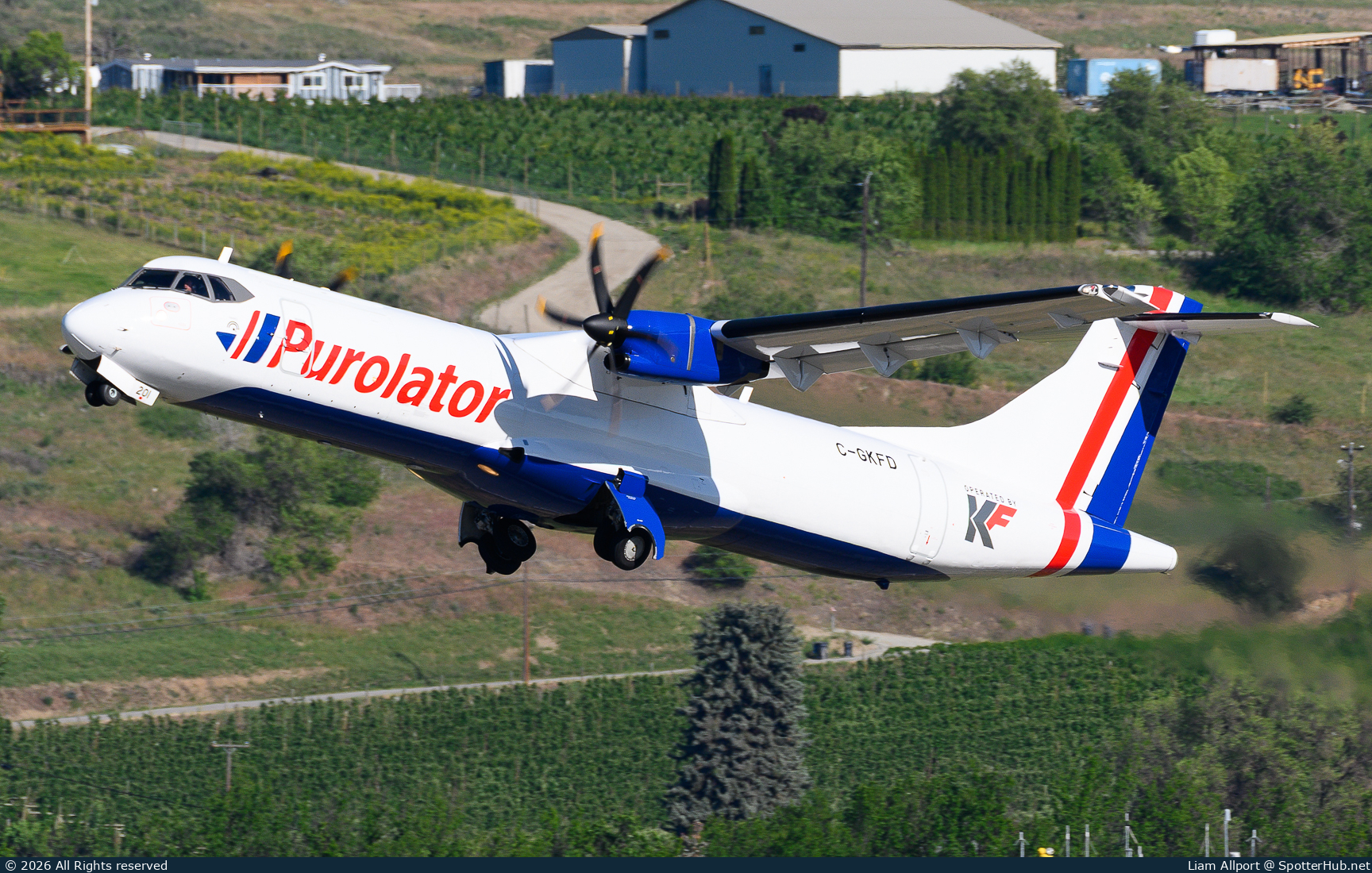Photo of C-GKFD - ATR 72-500(F) operated by Kelowna Flightcraft Air Charter
