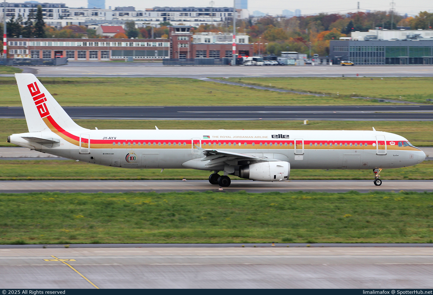 Photo of JY-AYV - Airbus A321-231 operated by Royal Jordanian Airlines