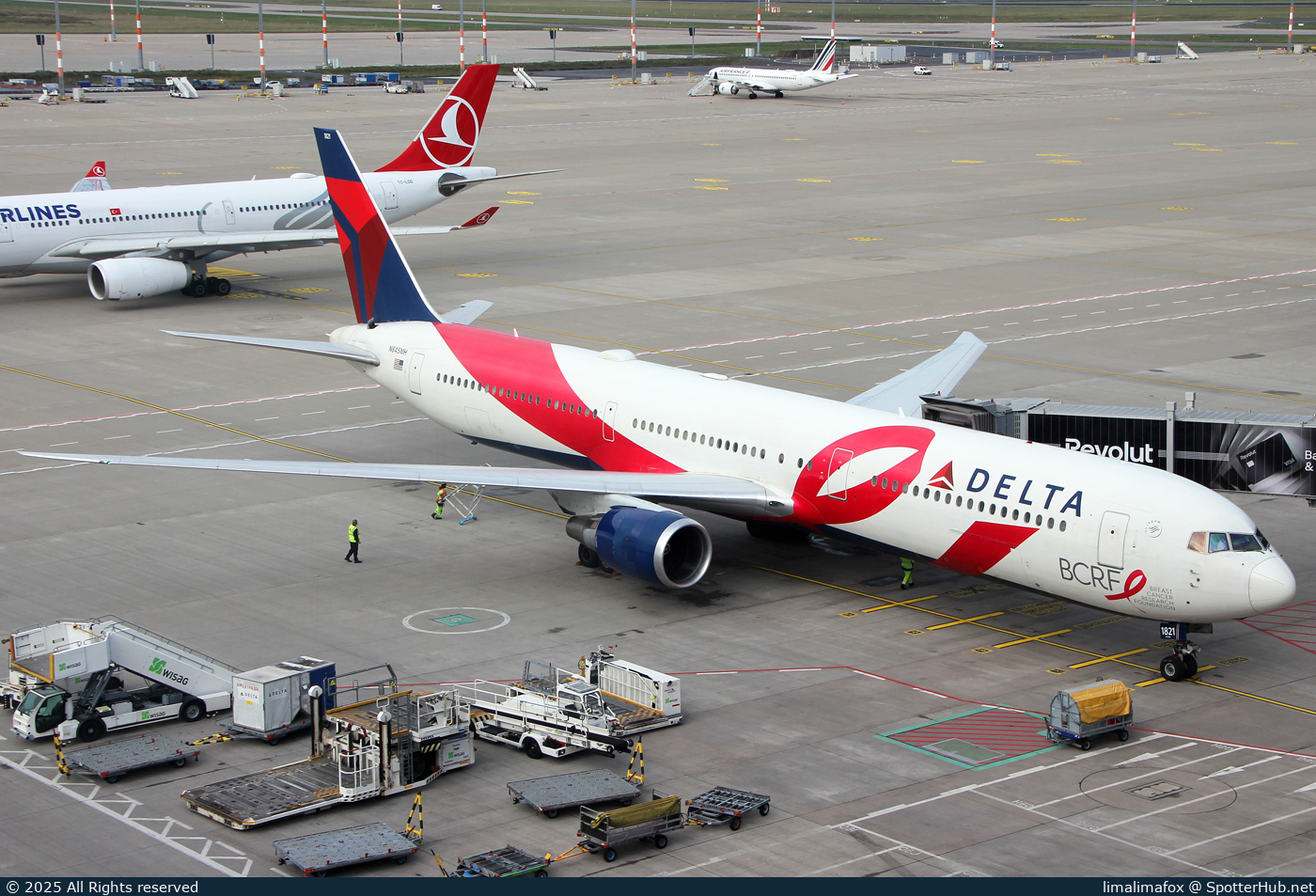 Photo of N845MH - Boeing 767-432(ER) operated by Delta Air Lines