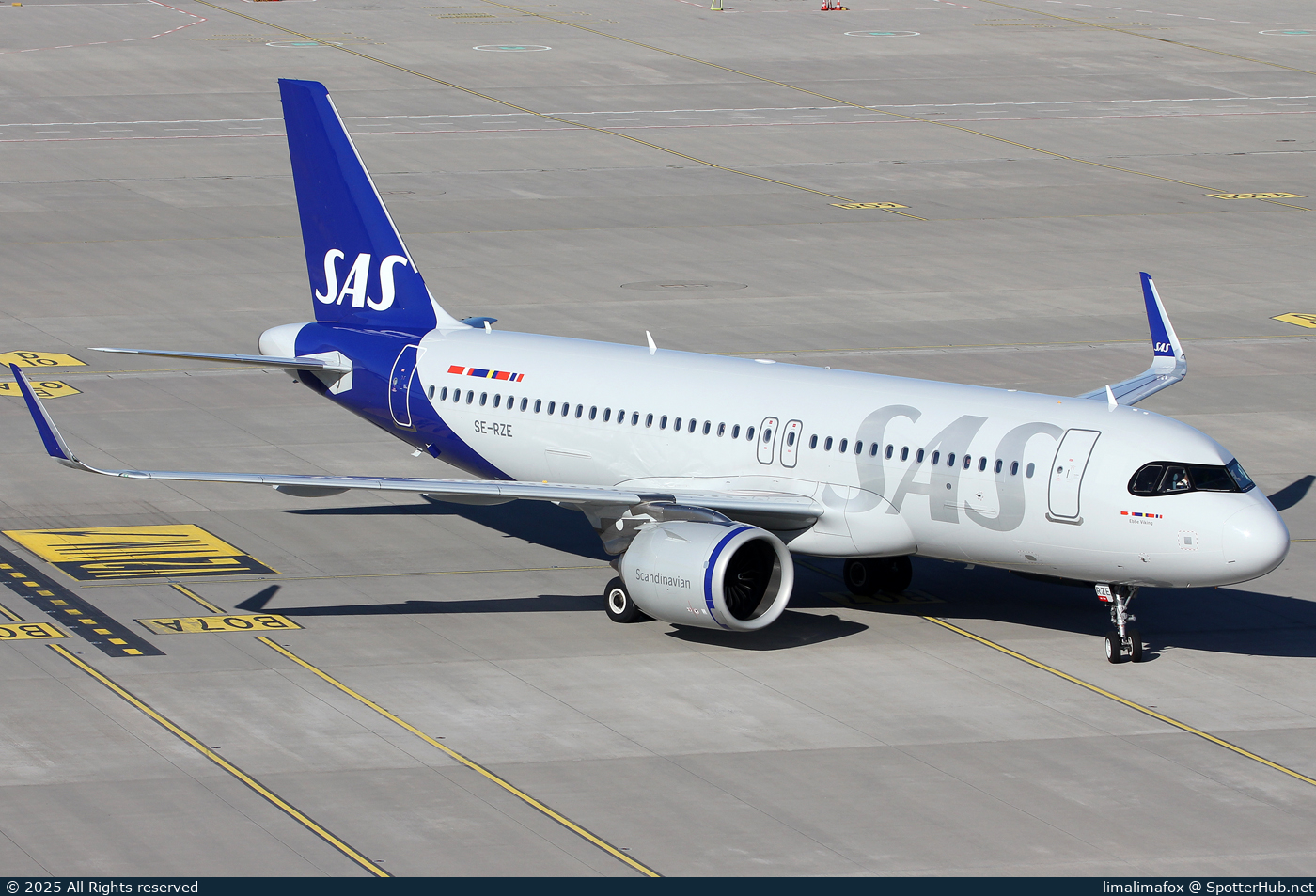 Photo of SE-RZE - Airbus A320-251N operated by SAS Scandinavian Airlines