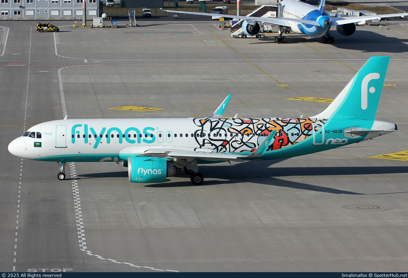Photo of HZ-NS36 - Airbus A320-251N operated by Flynas