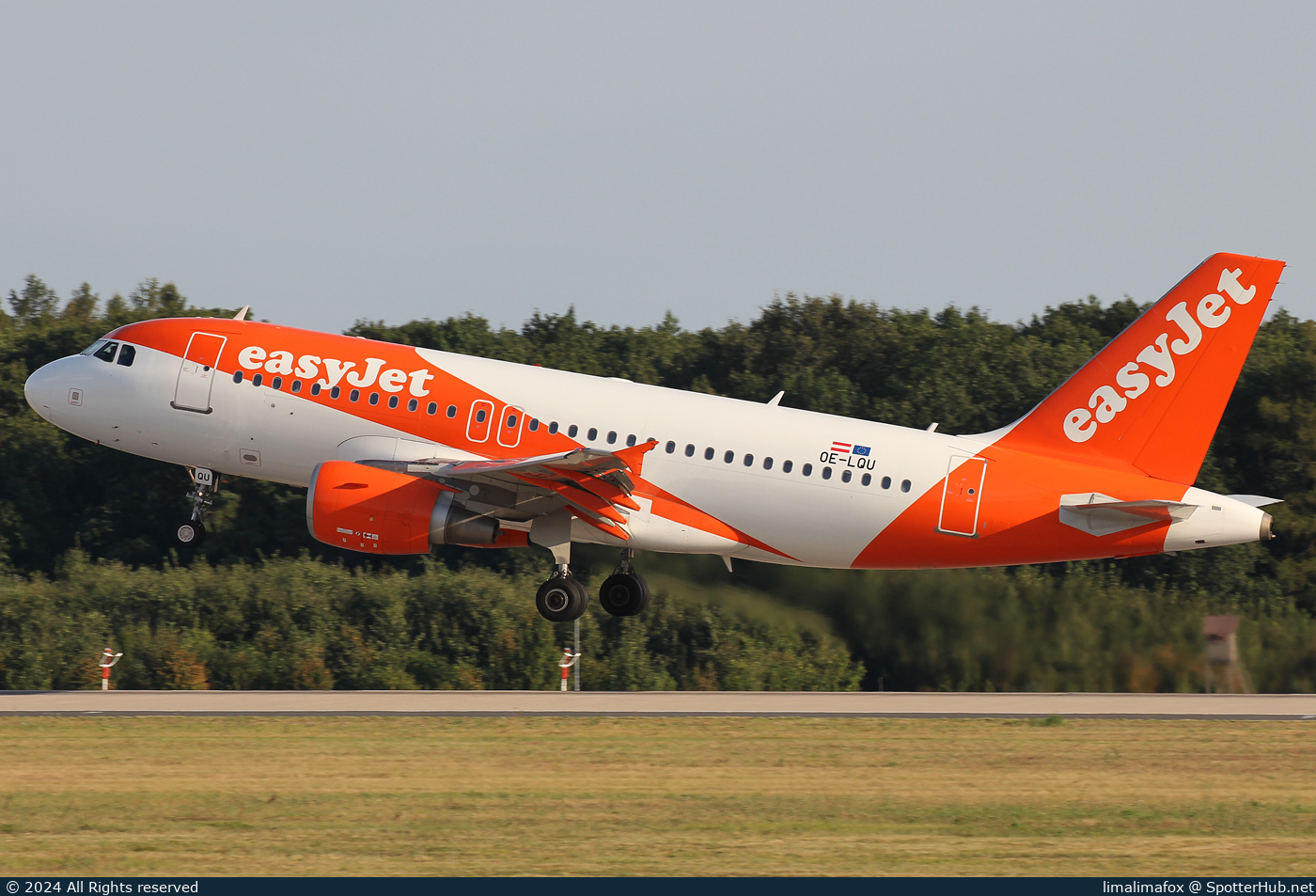 Photo of OE-LQU - Airbus A319-111 operated by easyJet Europe
