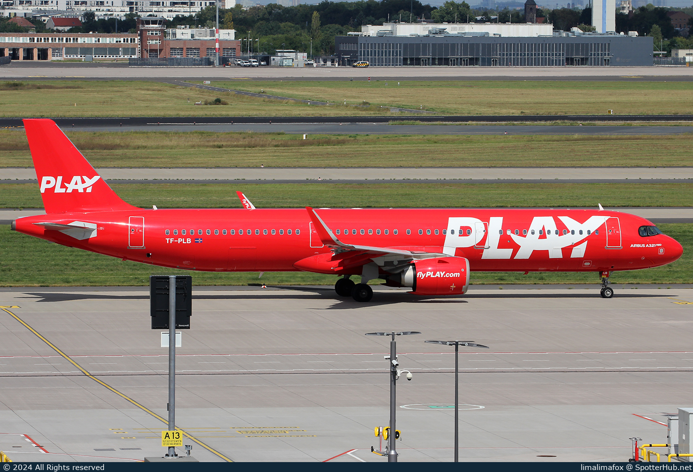 Photo of TF-PLB - Airbus A321-251N operated by PLAY