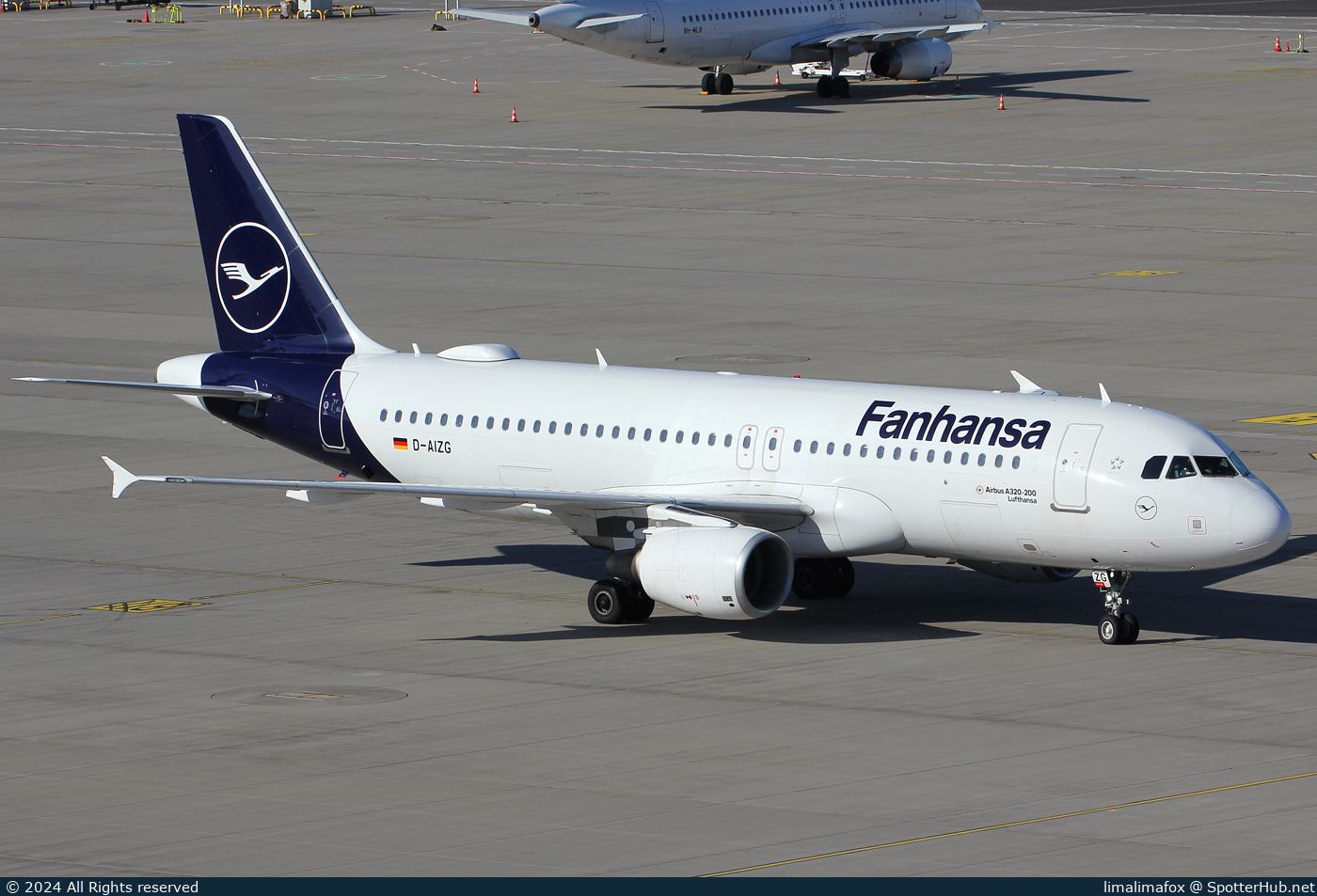 Photo of D-AIZG - Airbus A320-214 operated by Lufthansa