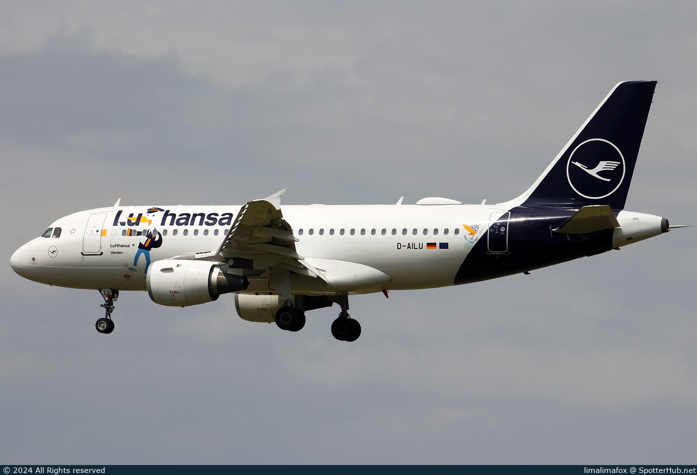 Photo of D-AILU - Airbus A319-114 operated by Lufthansa