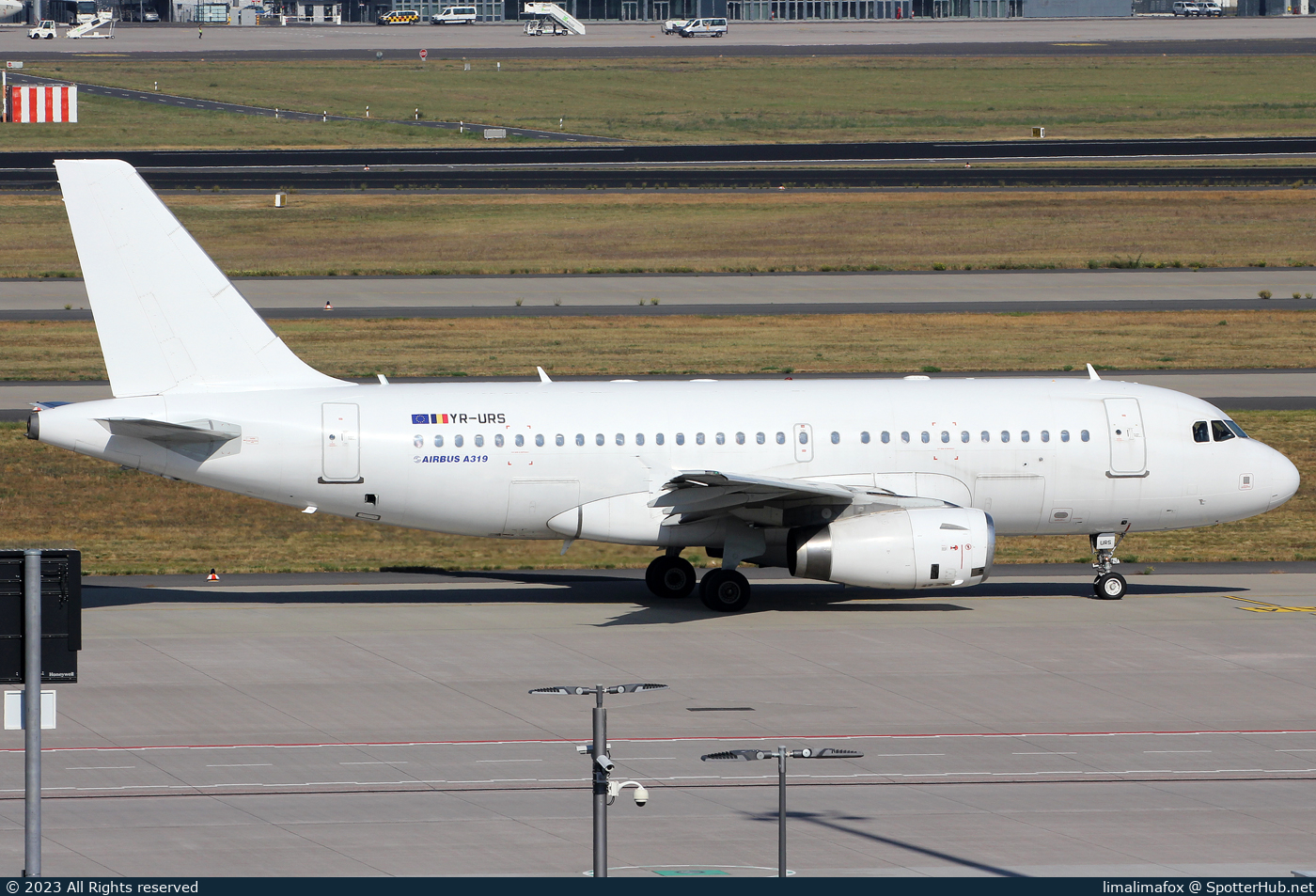 Photo of YR-URS - Airbus A319-132 operated by Dan Air