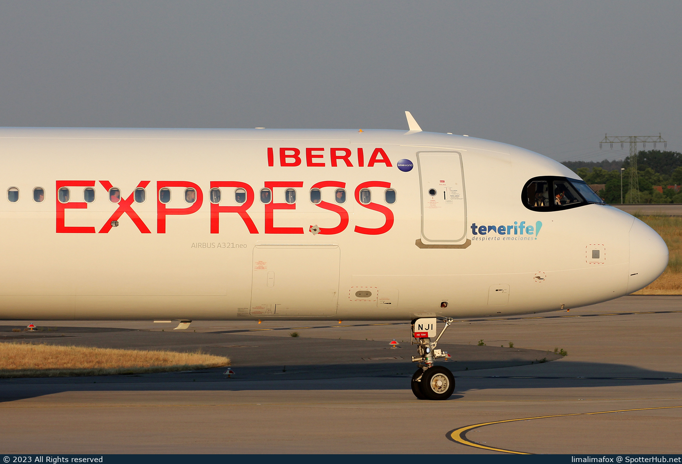 Photo of EC-NJI - Airbus A321-251NX operated by Iberia Express