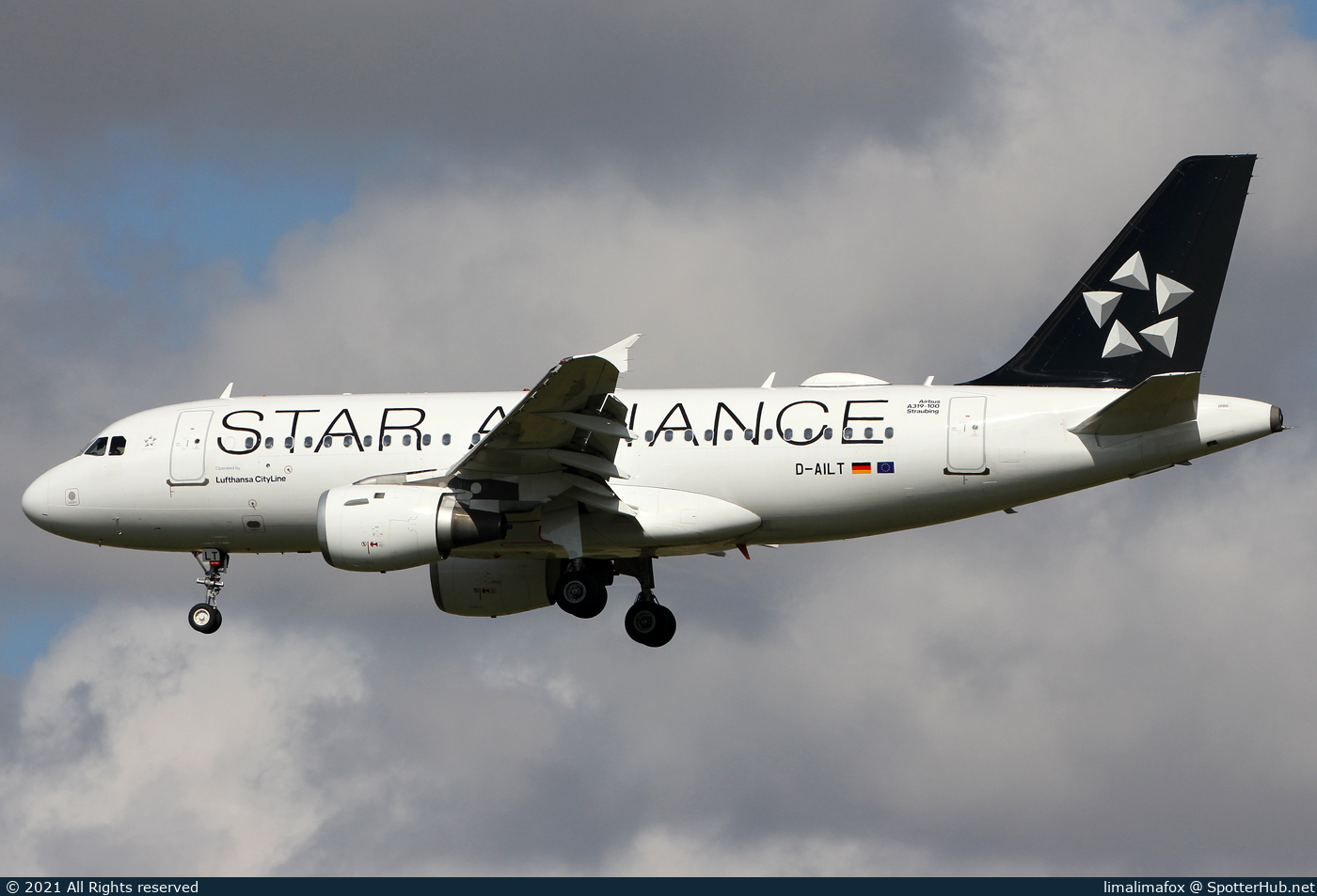 Photo of D-AILT - Airbus A319-114 operated by Lufthansa CityLine