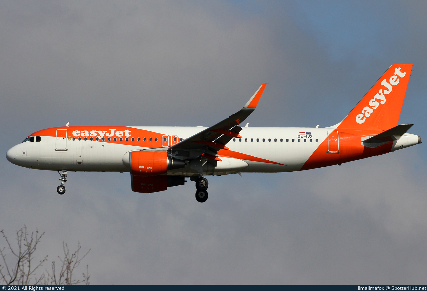 Photo of OE-IJX - Airbus A320-214 operated by easyJet Europe