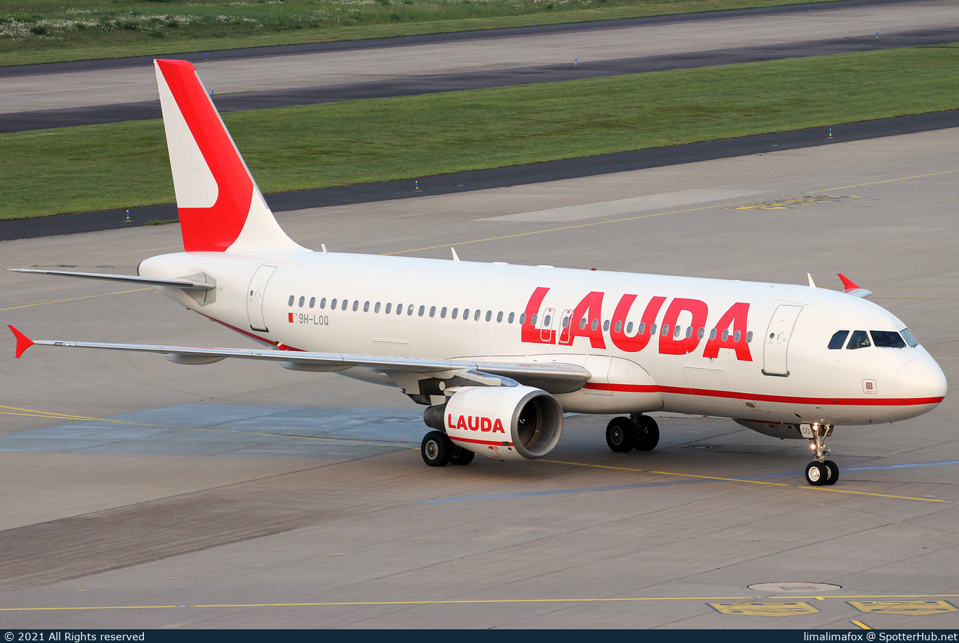 Photo of 9H-LOQ - Airbus A320-214 operated by Lauda Europe