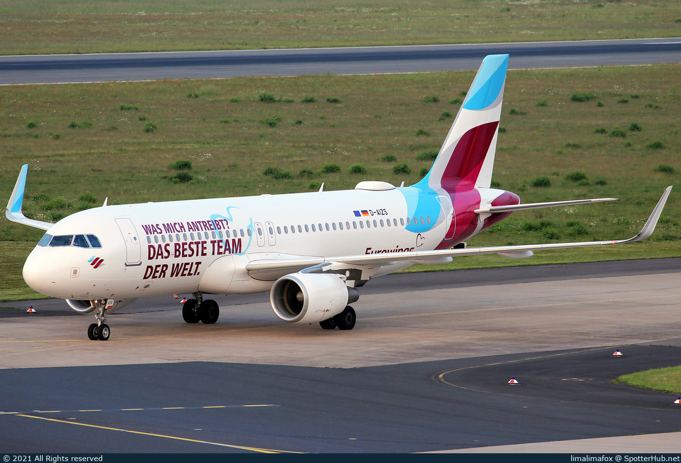 Photo of D-AIZS - Airbus A320-214 operated by Eurowings