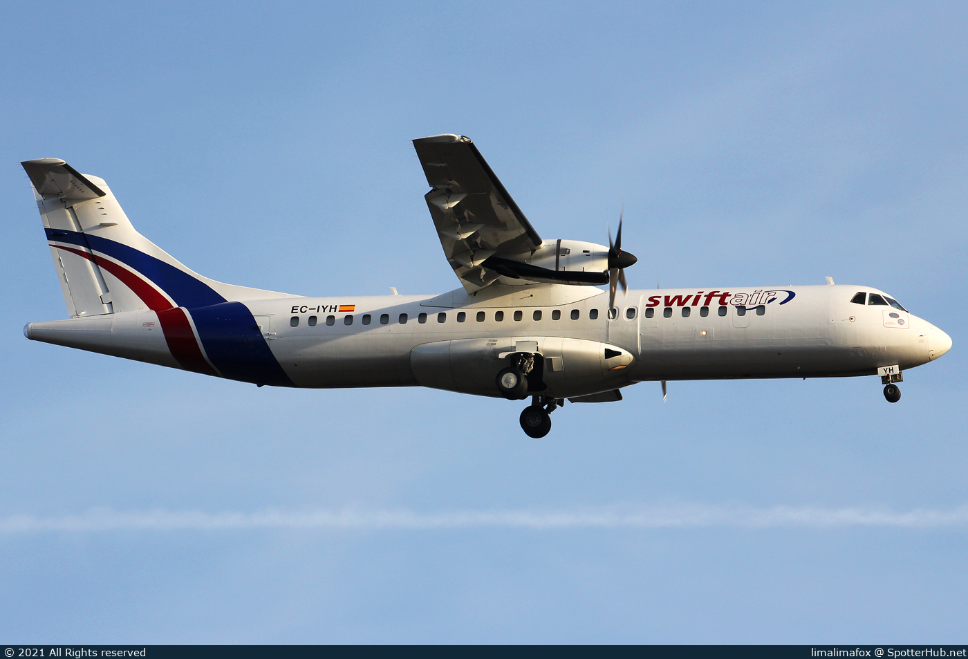 Photo of EC-IYH - ATR 72-202(F) operated by Swiftair