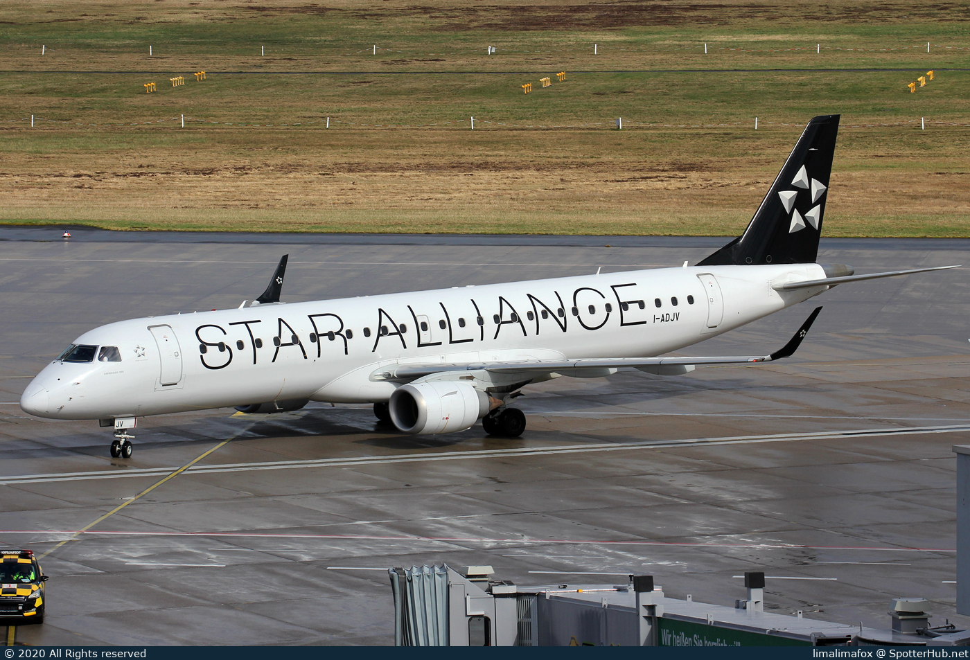 Photo of I-ADJV - Embraer ERJ-195LR operated by Air Dolomiti