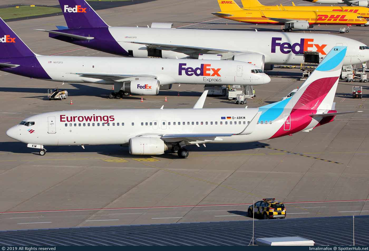 Photo of D-ABKM - Boeing 737-86J operated by Eurowings (opb TUIfly)