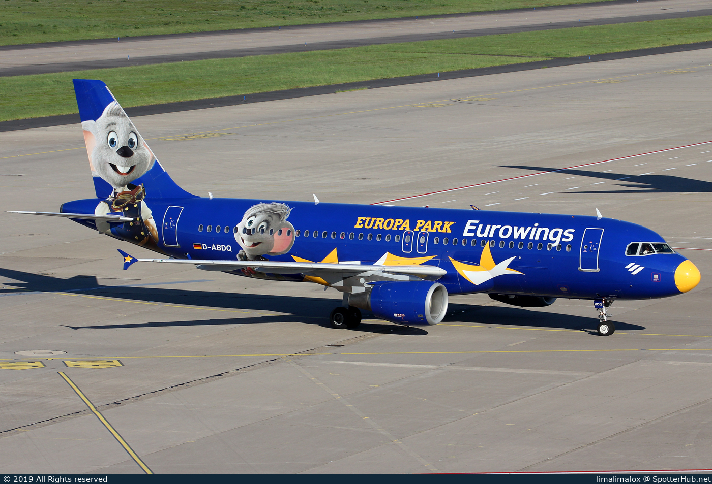 Photo of D-ABDQ - Airbus A320-214 operated by Eurowings