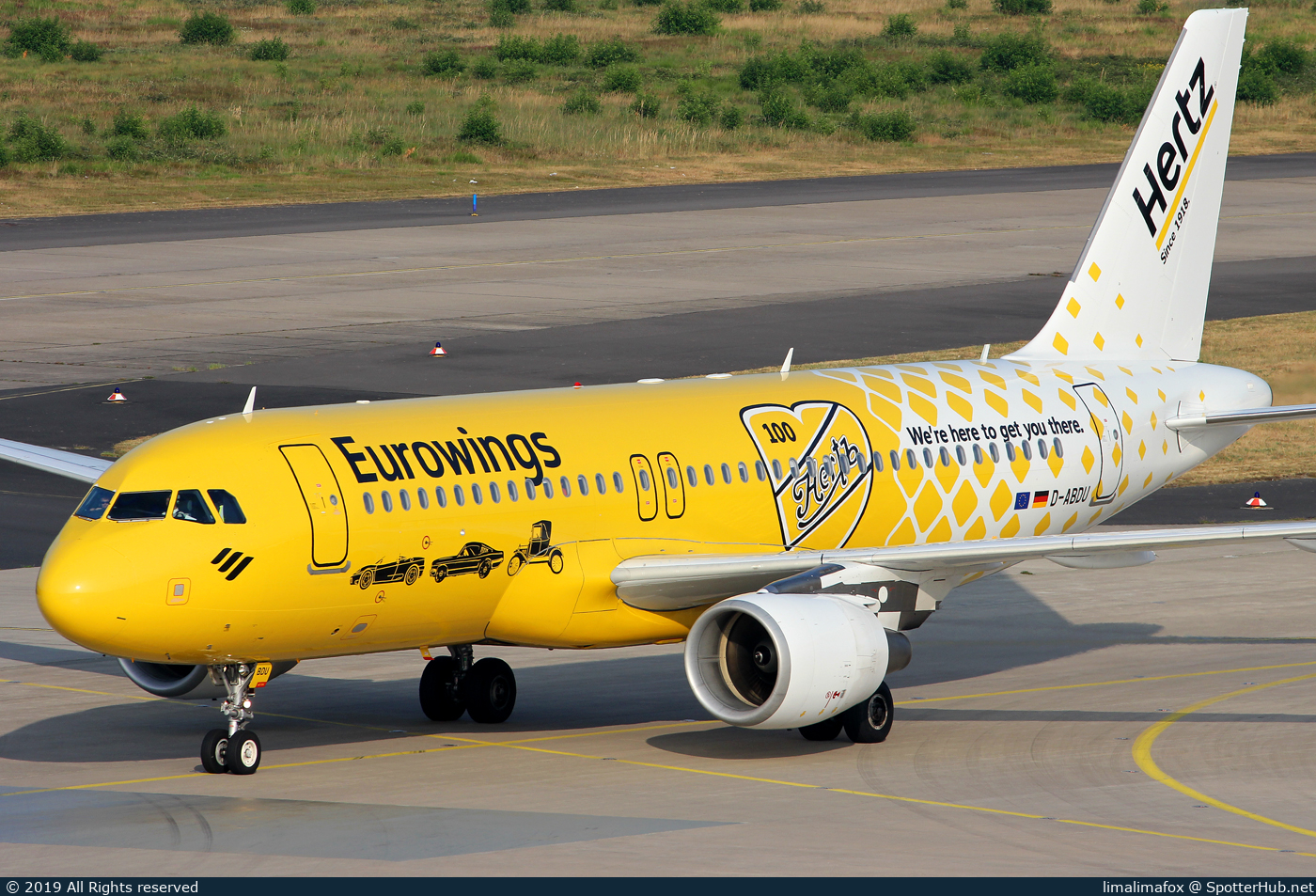 Photo of D-ABDU - Airbus A320-214 operated by Eurowings
