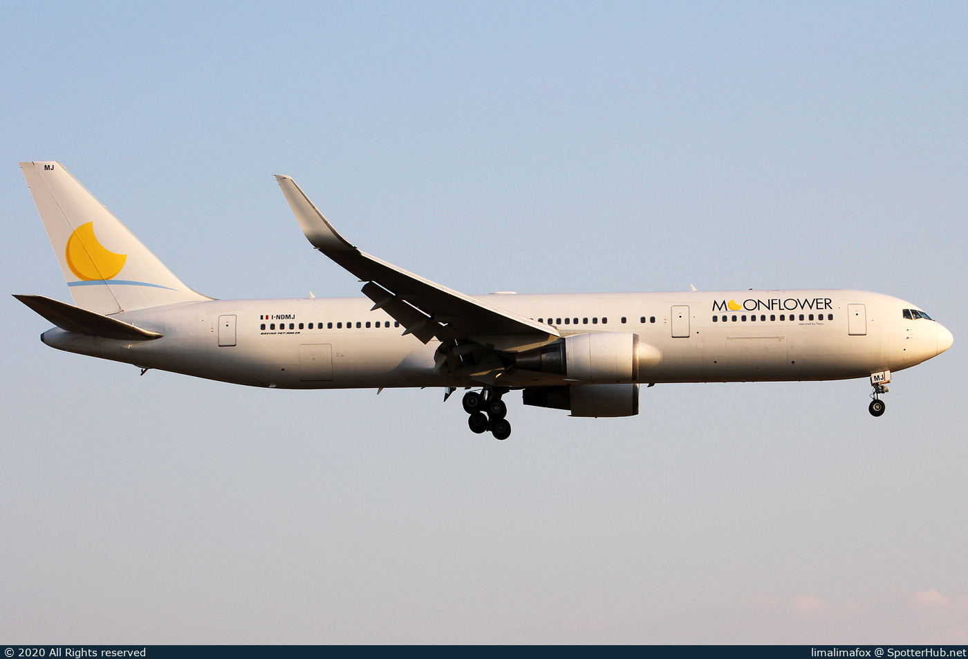Photo of I-NDMJ - Boeing 767-306(ER) operated by Neos