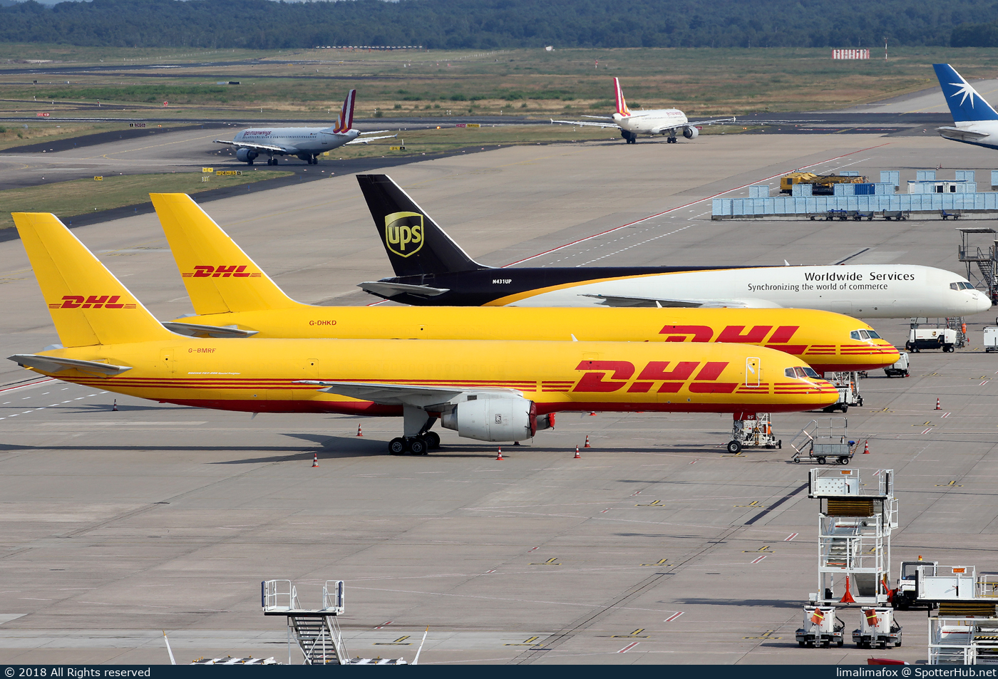 Photo of G-BMRF - Boeing 757-236(SF) operated by DHL Air