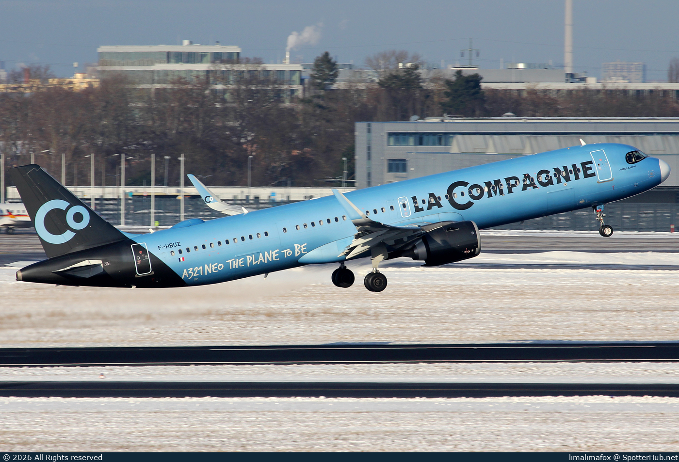 Photo of F-HBUZ - Airbus A321-252NX operated by La Compagnie