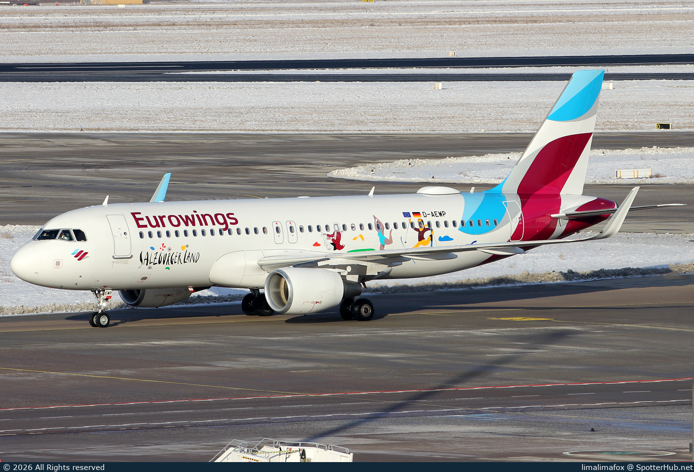Photo of D-AEWP - Airbus A320-214 operated by Eurowings