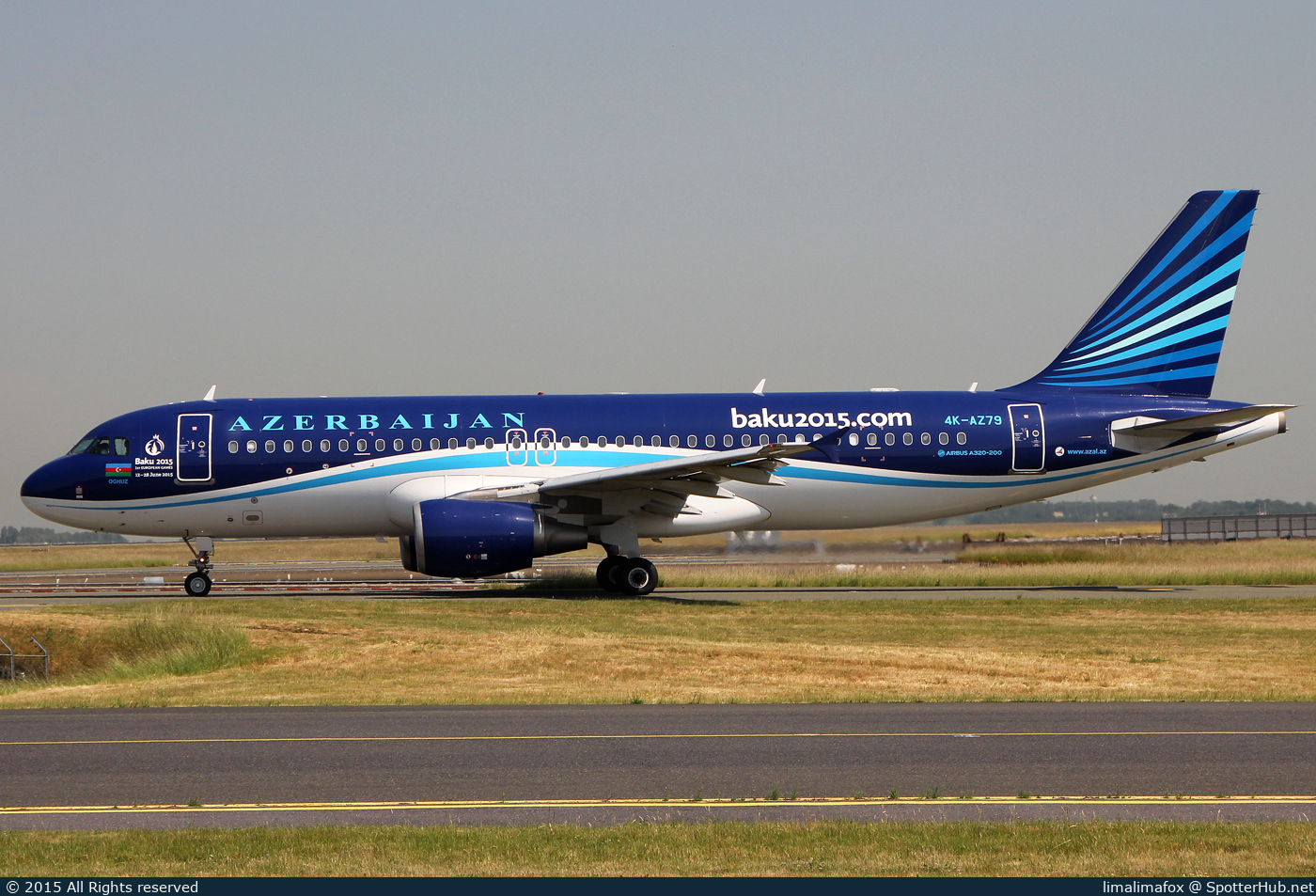 Photo of 4K-AZ79 - Airbus A320-214 operated by Azerbaijan Airlines