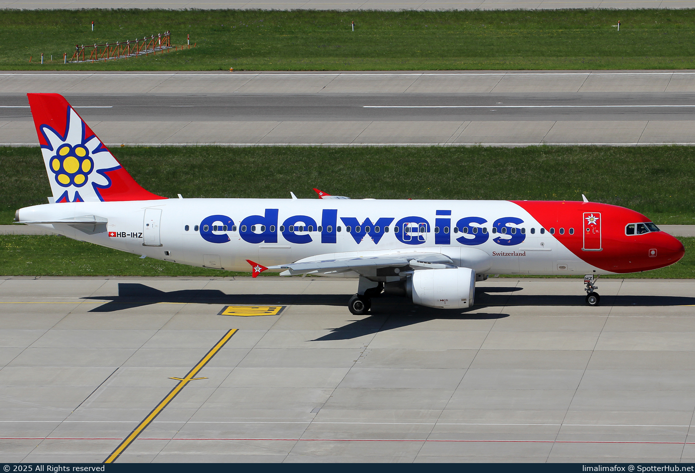 Photo of HB-IHZ - Airbus A320-214 operated by Edelweiss Air