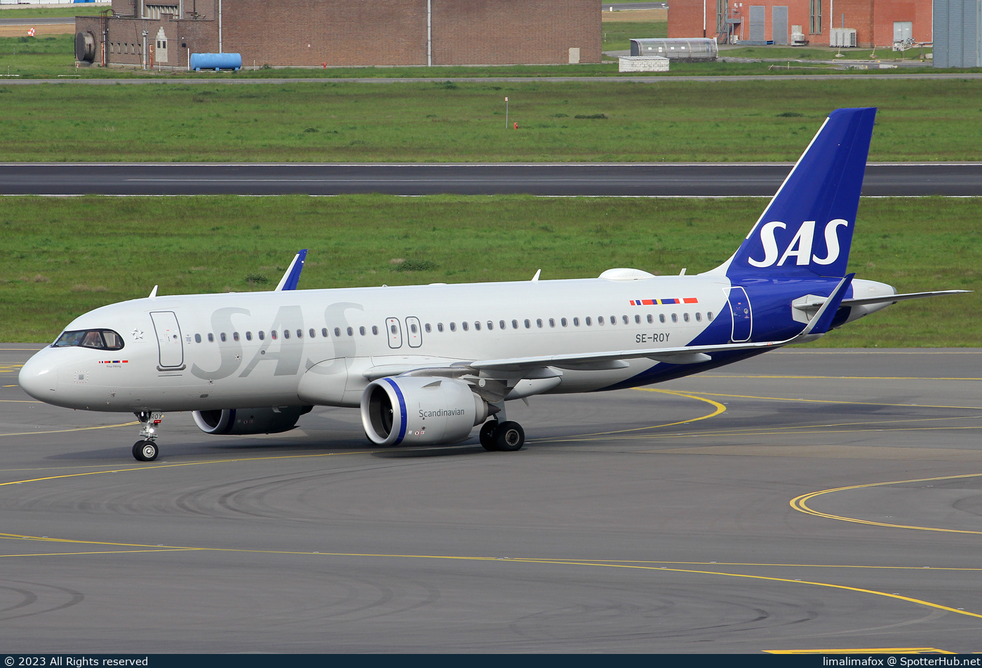 Photo of SE-ROY - Airbus A320-251N operated by SAS Scandinavian Airlines